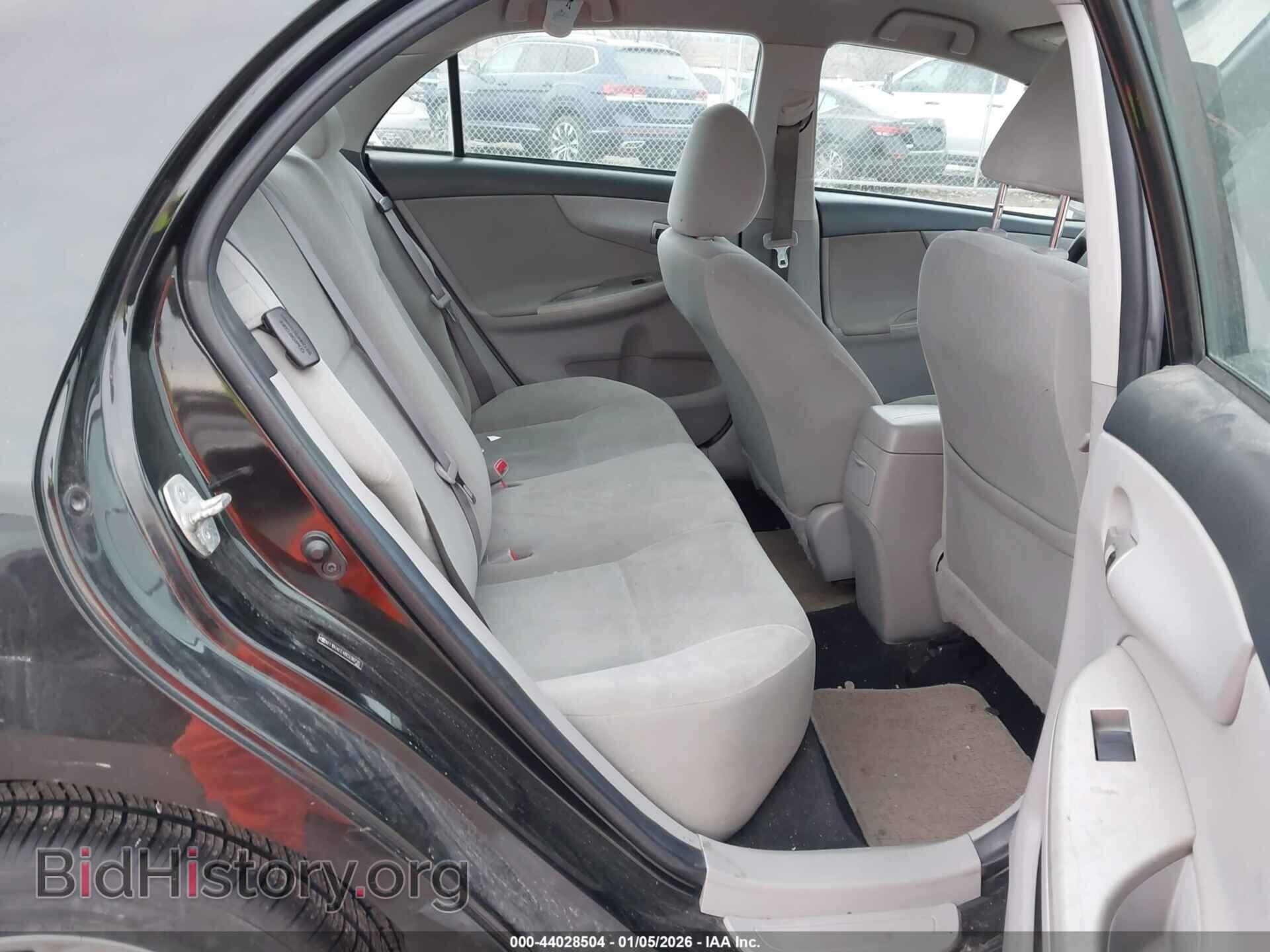 2011 TOYOTA COROLLA - VIN: 2T1BU4EE4BC538735 - Фото 8