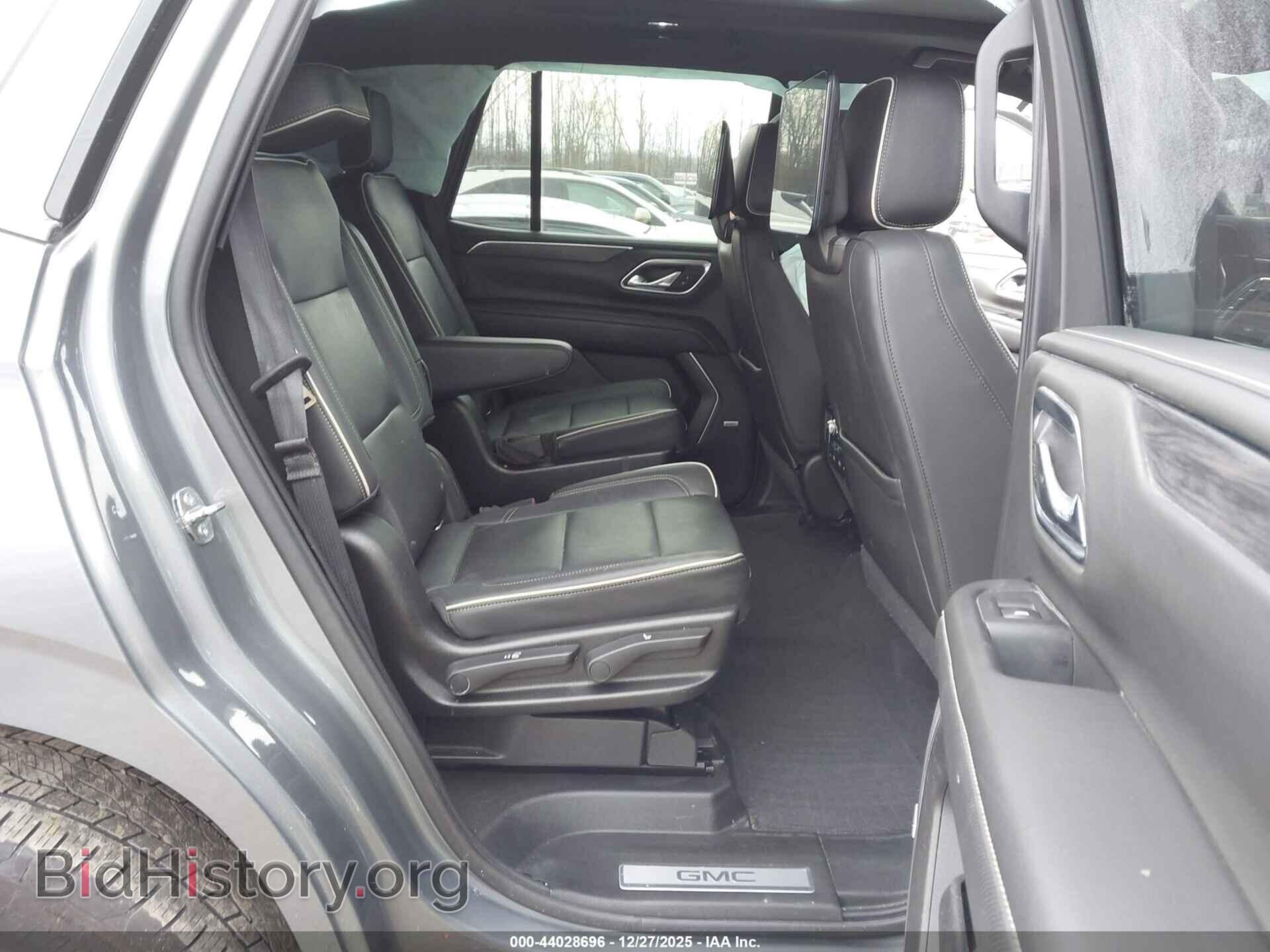2021 GMC YUKON - VIN: 1GKS2BKD5MR115133 - Фото 8