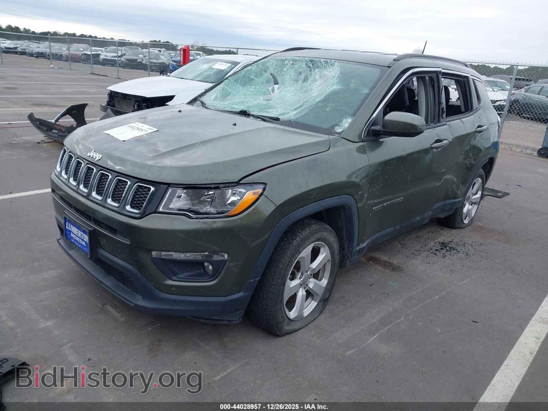2018 JEEP COMPASS - VIN: 3C4NJDBB0JT113072 - Фото 2