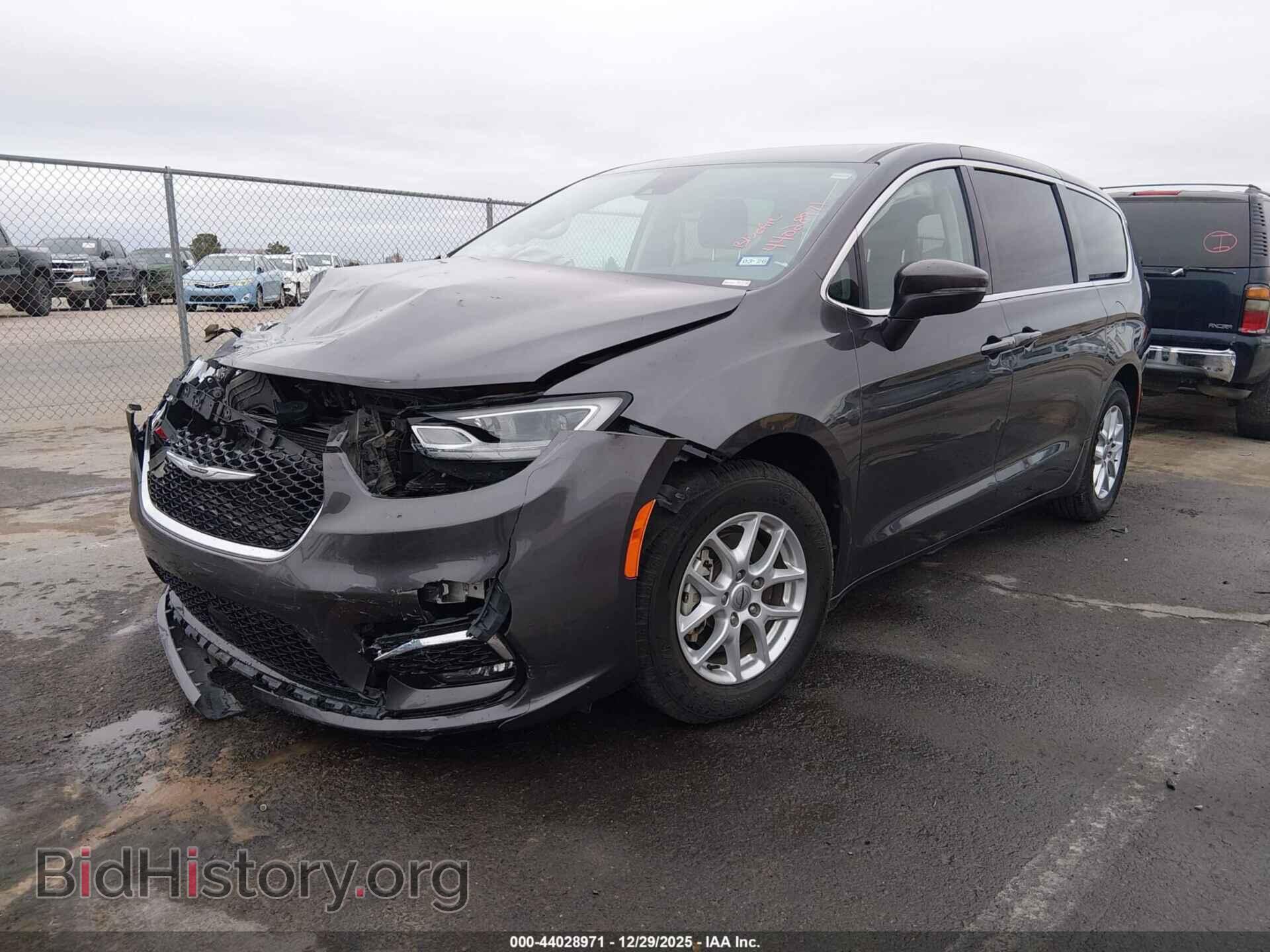 2023 CHRYSLER PACIFICA - VIN: 2C4RC1BG4PR546461 - Фото 2