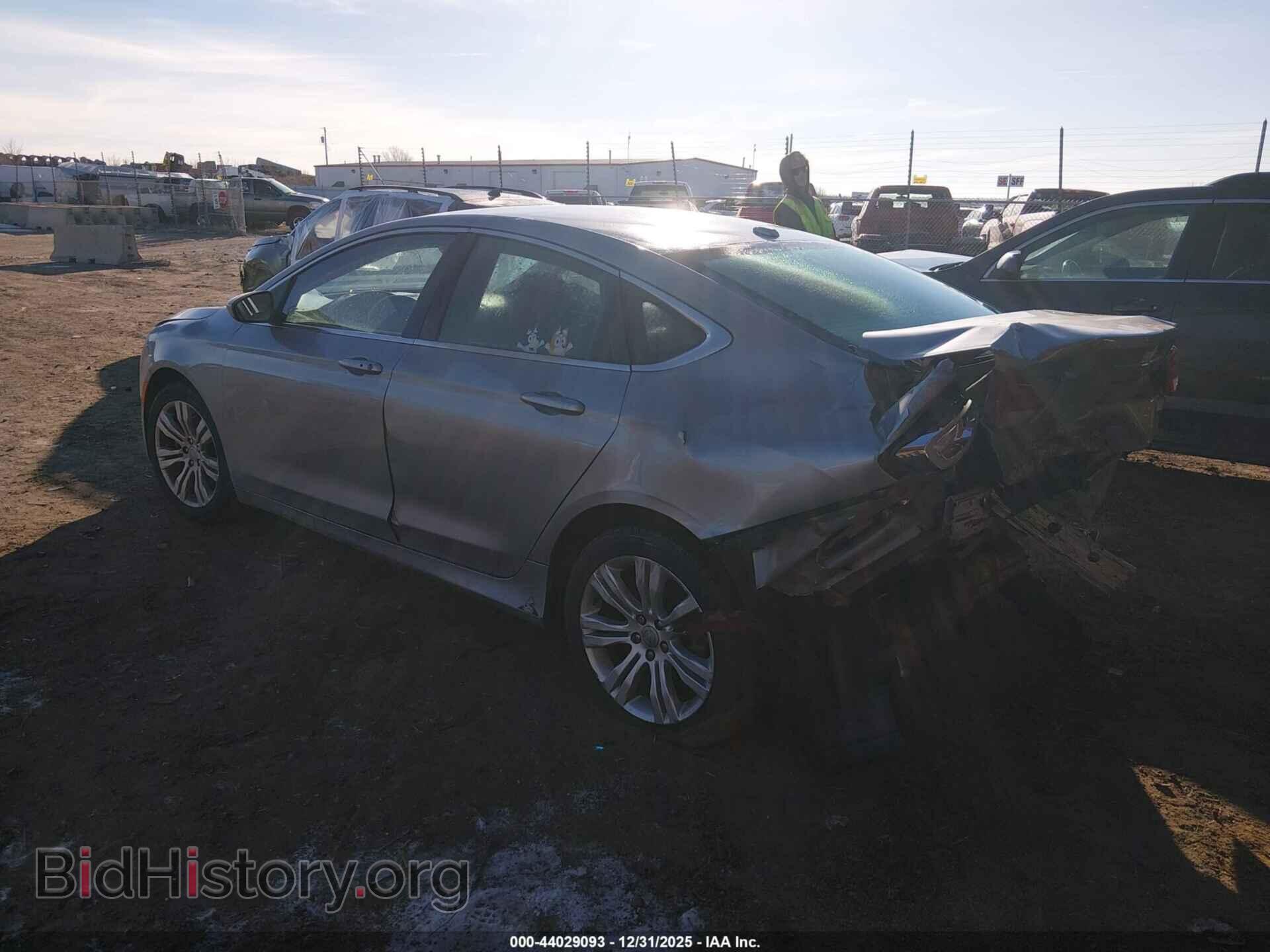2015 CHRYSLER 200 - VIN: 1C3CCCAB9FN555132 - Фото 3