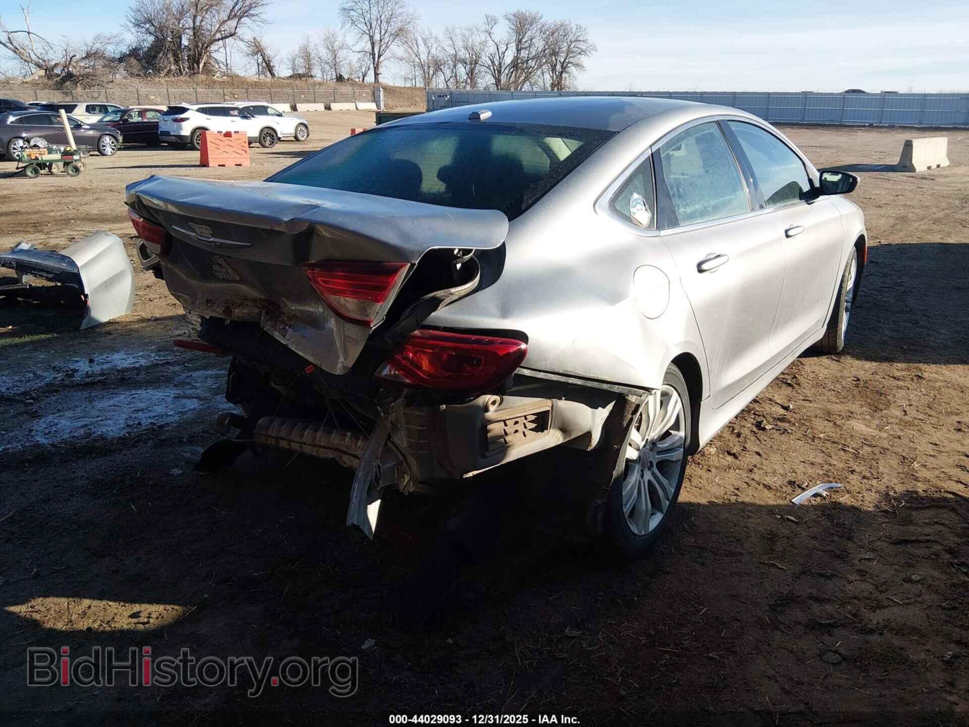 2015 CHRYSLER 200 - VIN: 1C3CCCAB9FN555132 - Фото 4