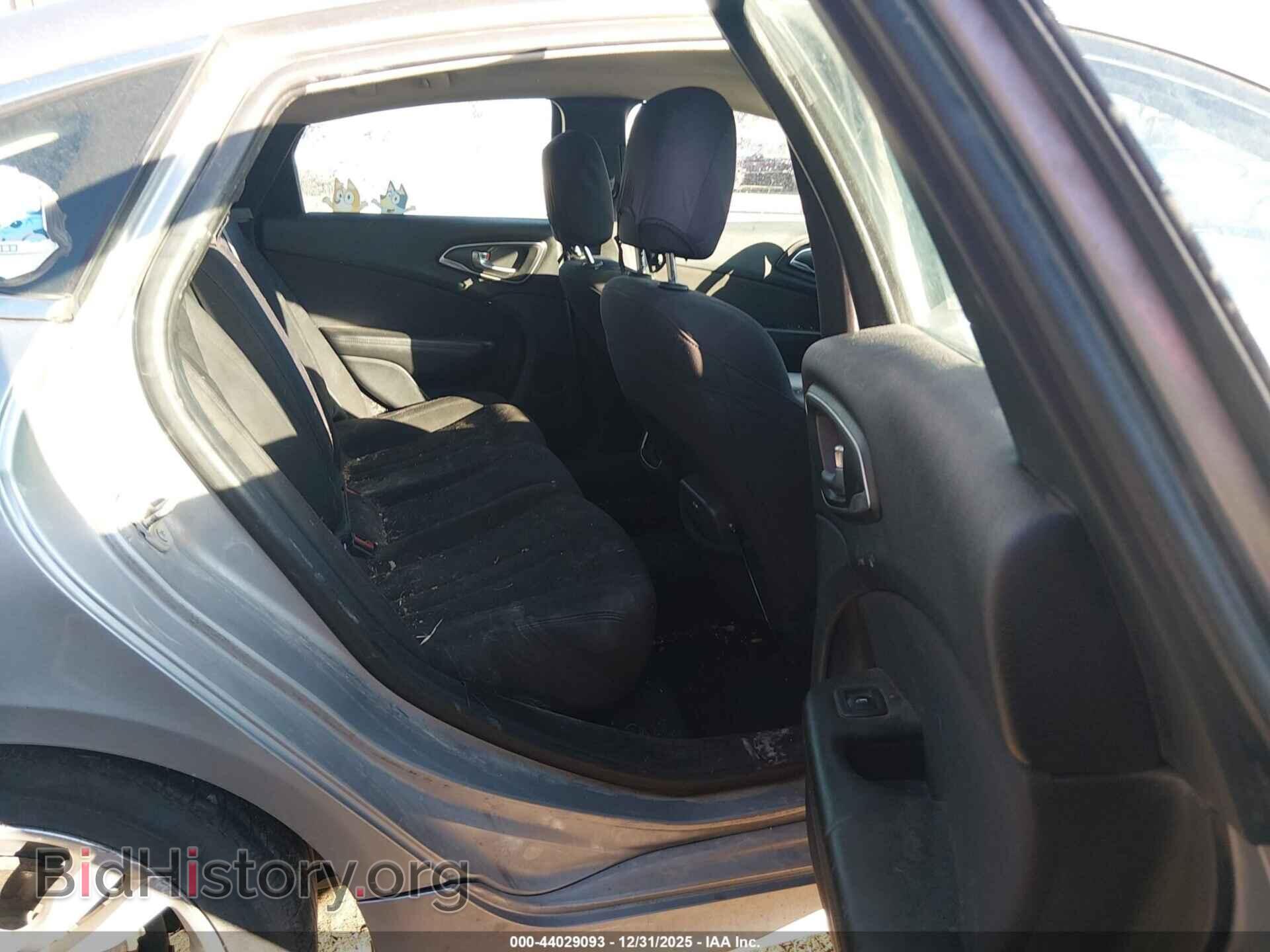 2015 CHRYSLER 200 - VIN: 1C3CCCAB9FN555132 - Фото 8