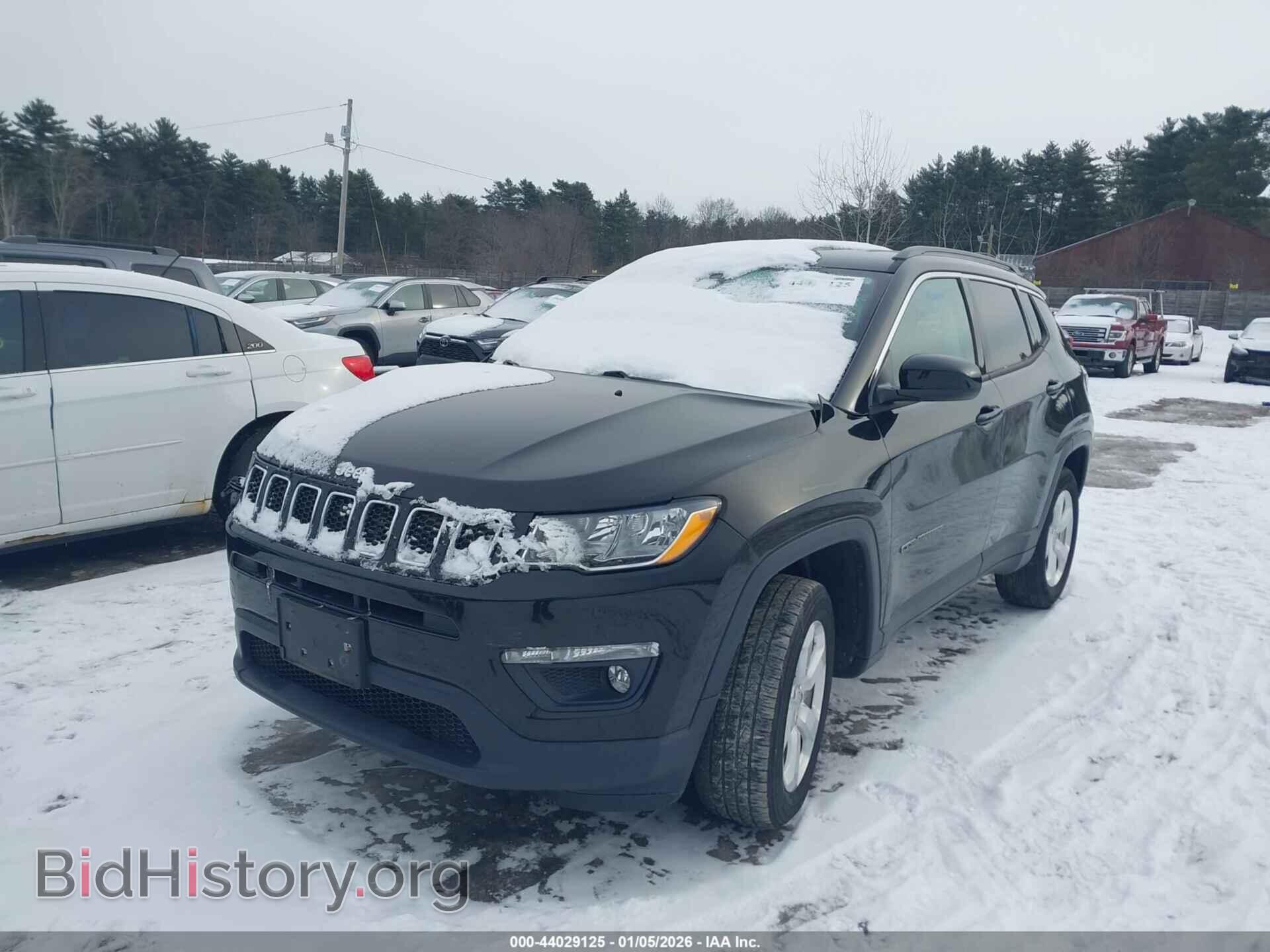 2019 JEEP COMPASS - VIN: 3C4NJDBB0KT703693 - Фото 2
