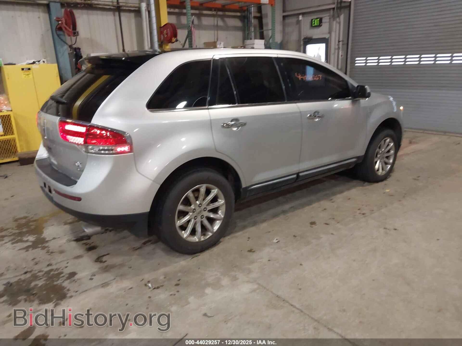 2011 LINCOLN MKX - VIN: 2LMDJ8JK4BBJ18700 - Фото 4