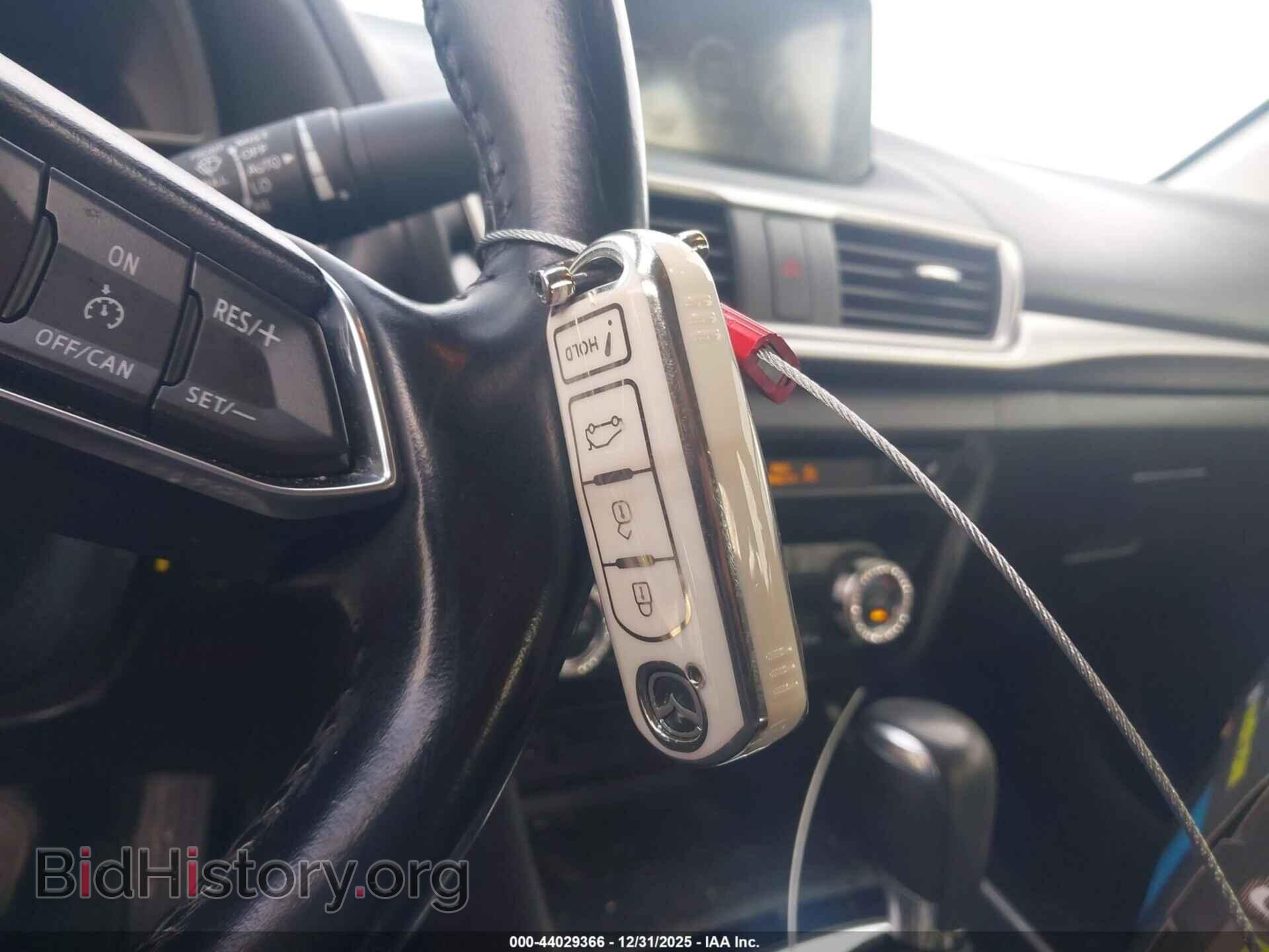 2017 MAZDA MAZDA3 - VIN: 3MZBN1V79HM100030 - Фото 11
