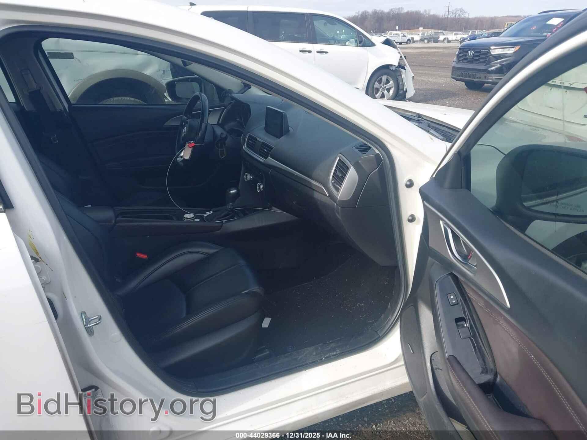 2017 MAZDA MAZDA3 - VIN: 3MZBN1V79HM100030 - Фото 5
