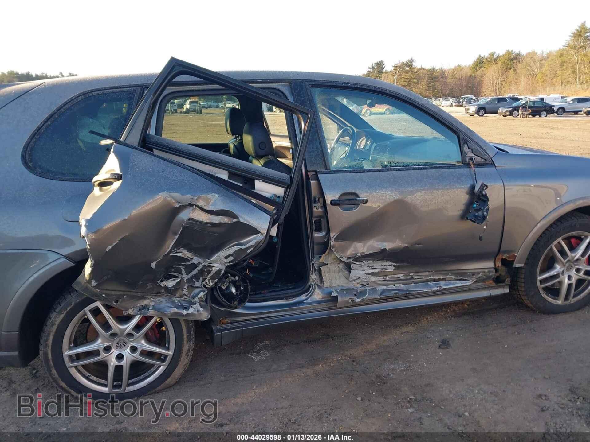 2010 PORSCHE CAYENNE - VIN: WP1AD2AP9ALA60504 - Фото 6