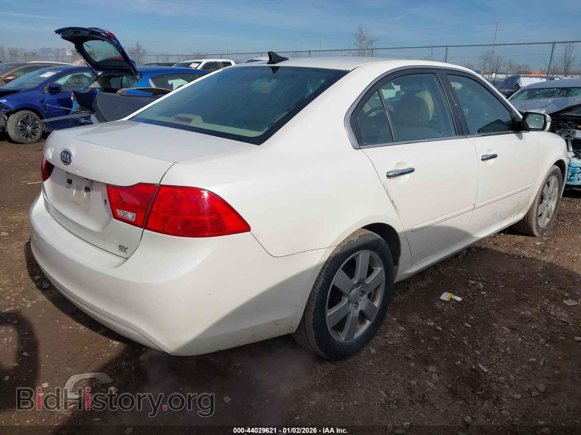 2009 KIA OPTIMA - VIN: KNAGE228595290960 - Фото 4