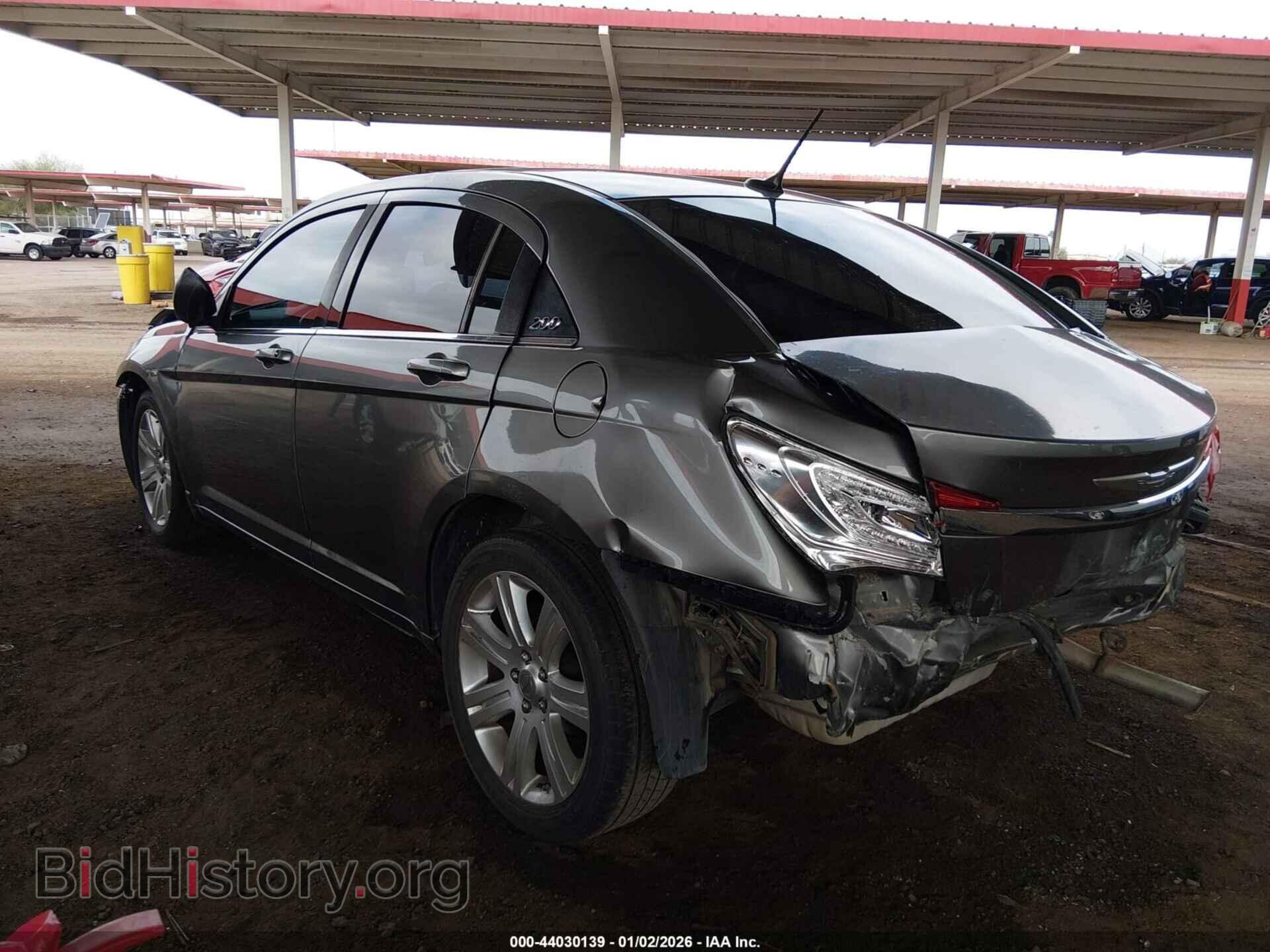 2013 CHRYSLER 200 - VIN: 1C3CCBAB1DN647245 - Фото 3