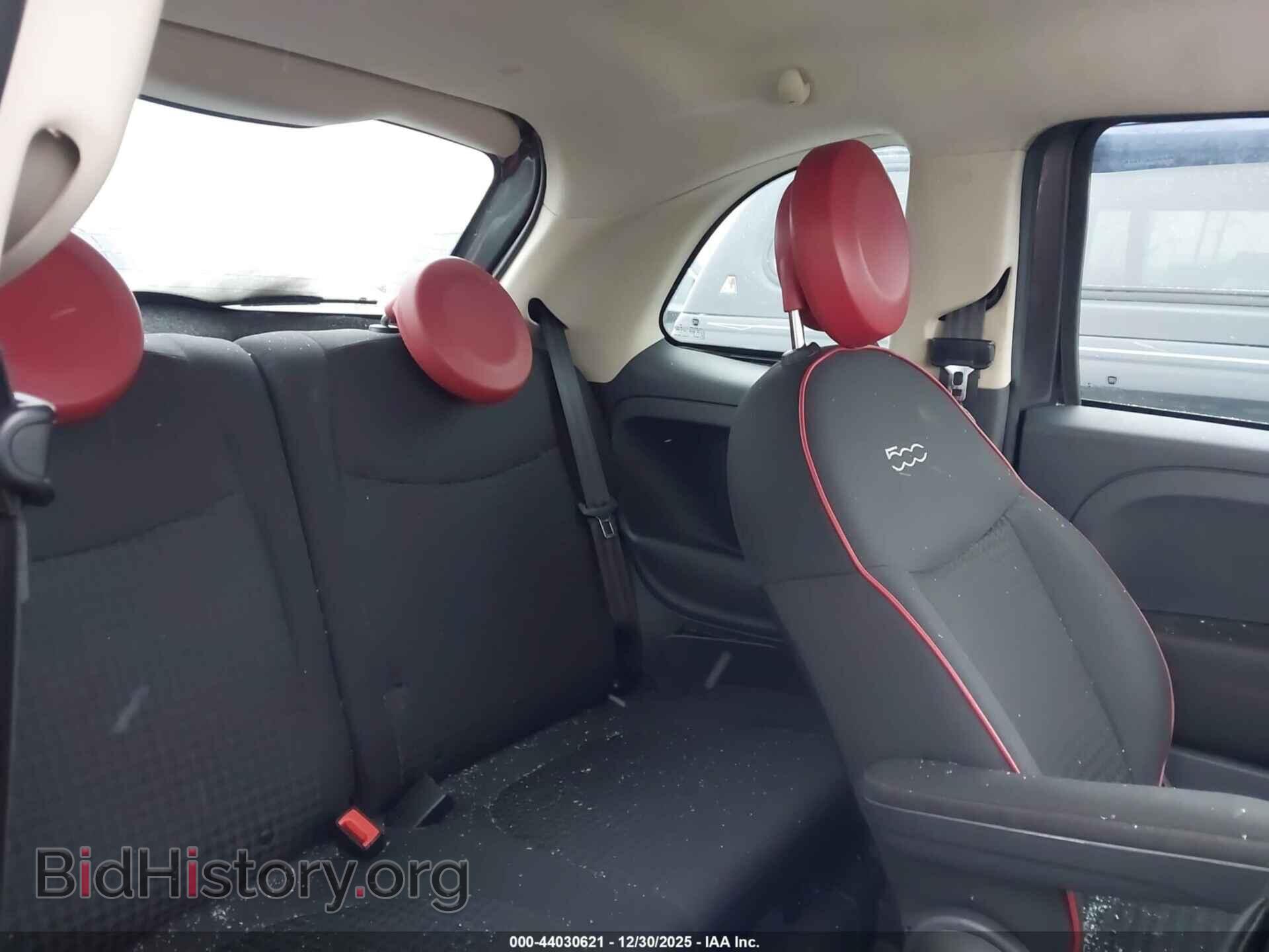 2017 FIAT 500 - VIN: 3C3CFFKR1HT553821 - Photo 8