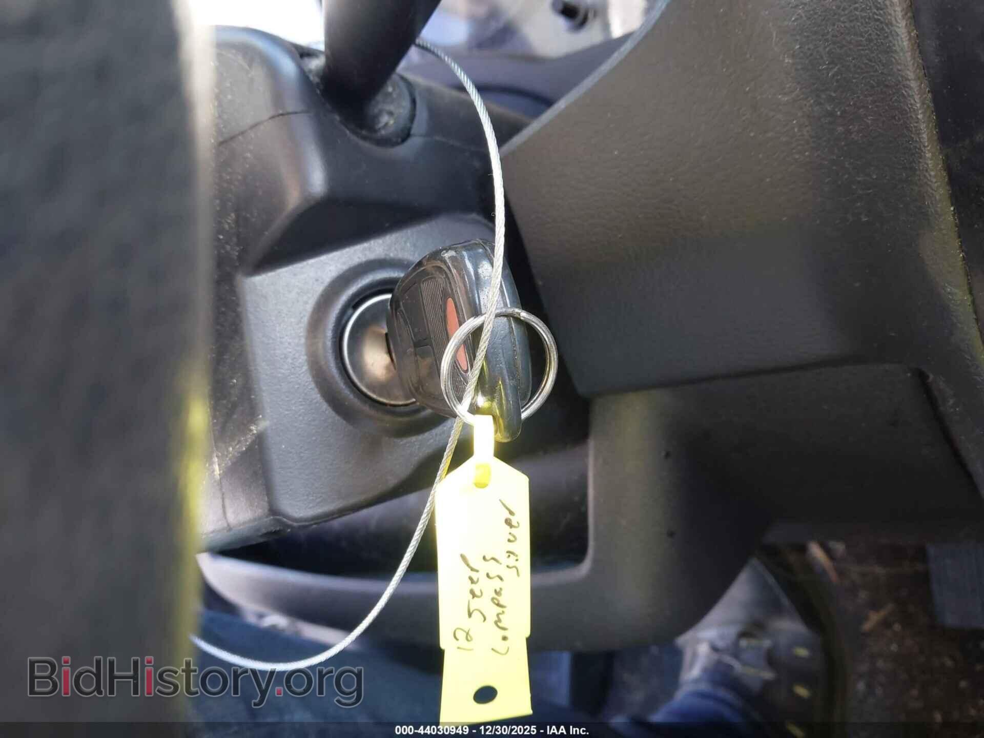 2012 JEEP COMPASS - VIN: 1C4NJDBB7CD686947 - Photo 11