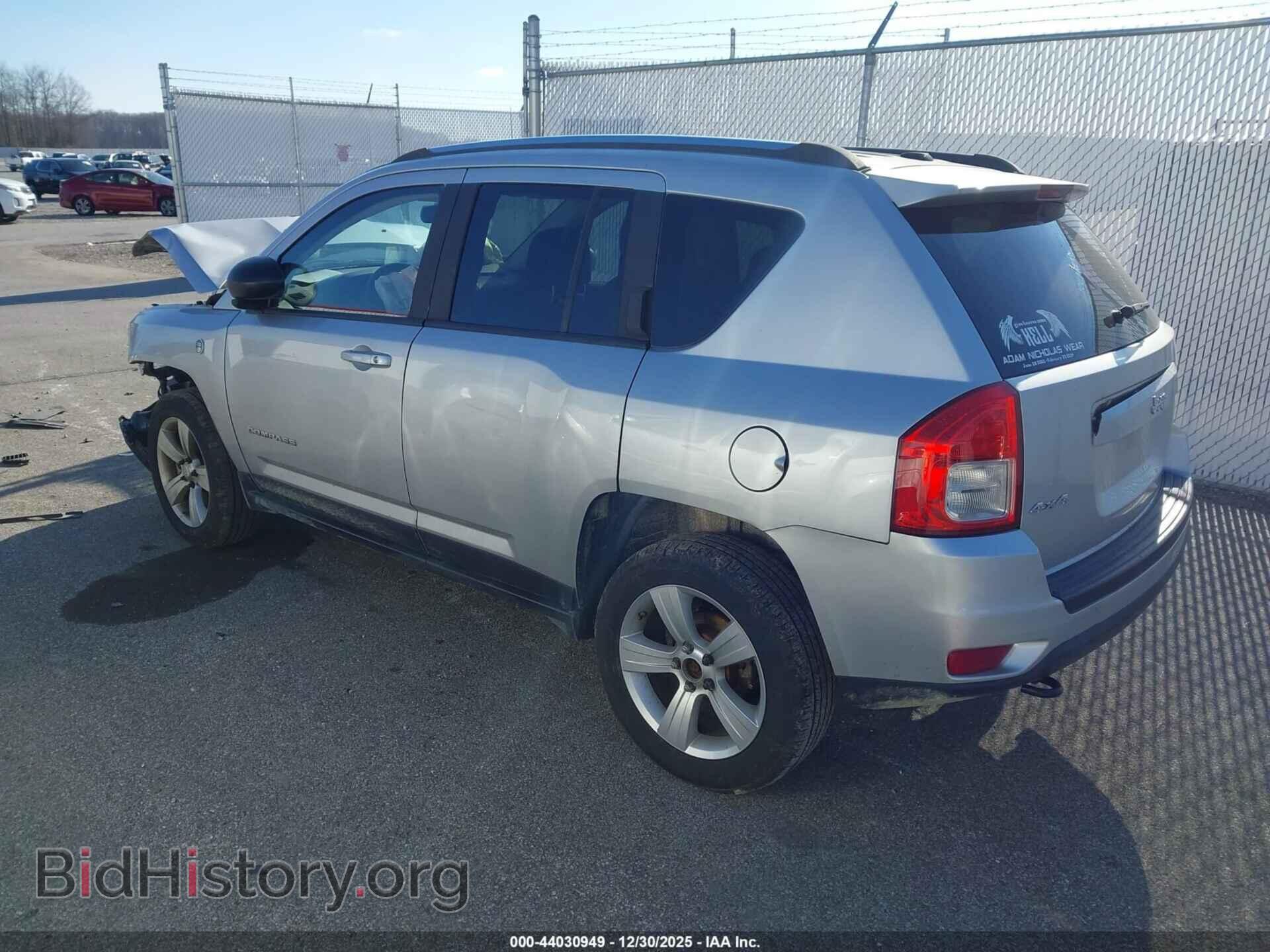 2012 JEEP COMPASS - VIN: 1C4NJDBB7CD686947 - Photo 3