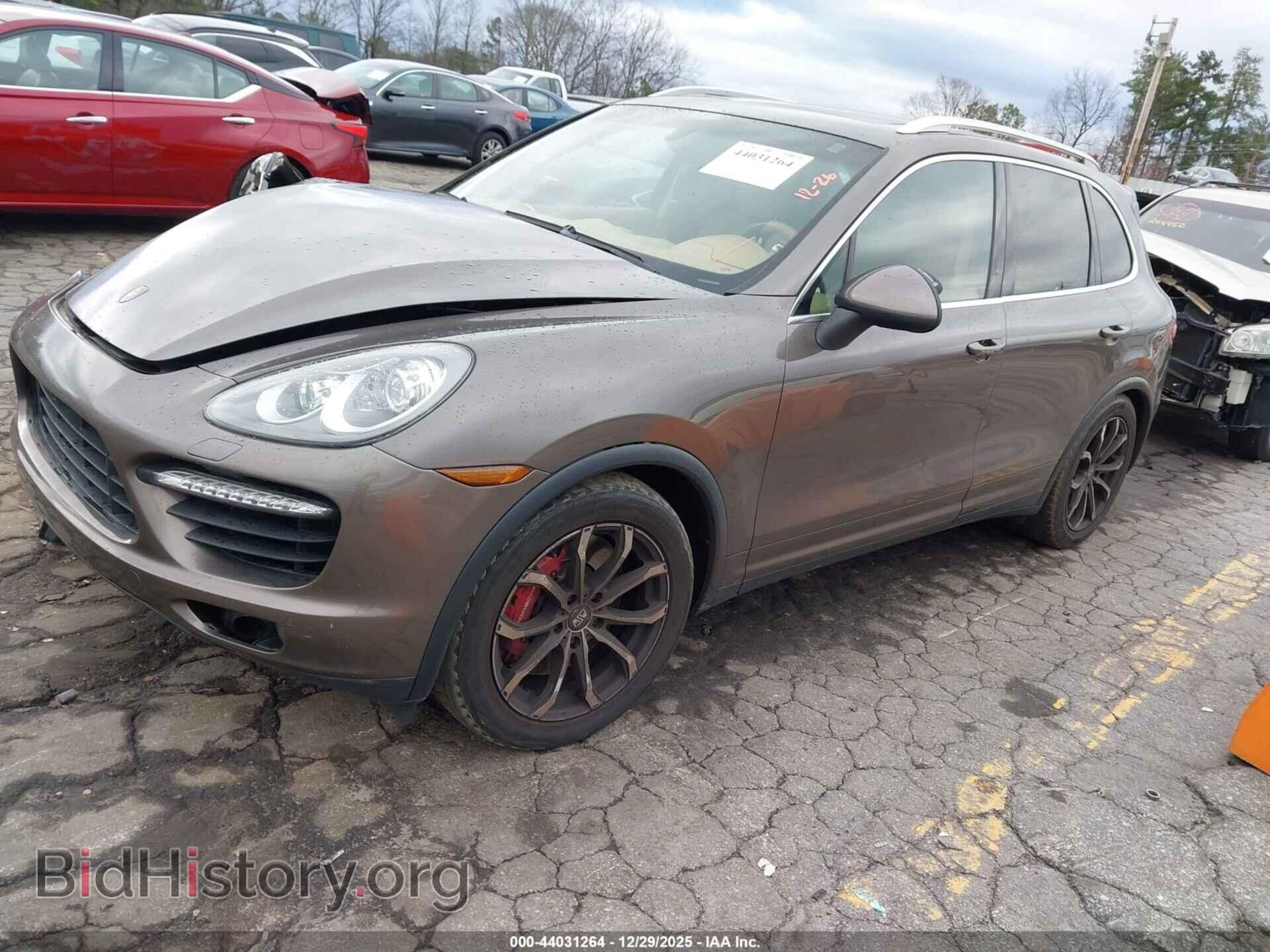 2013 PORSCHE CAYENNE - VIN: WP1AC2A21DLA90690 - Фото 2
