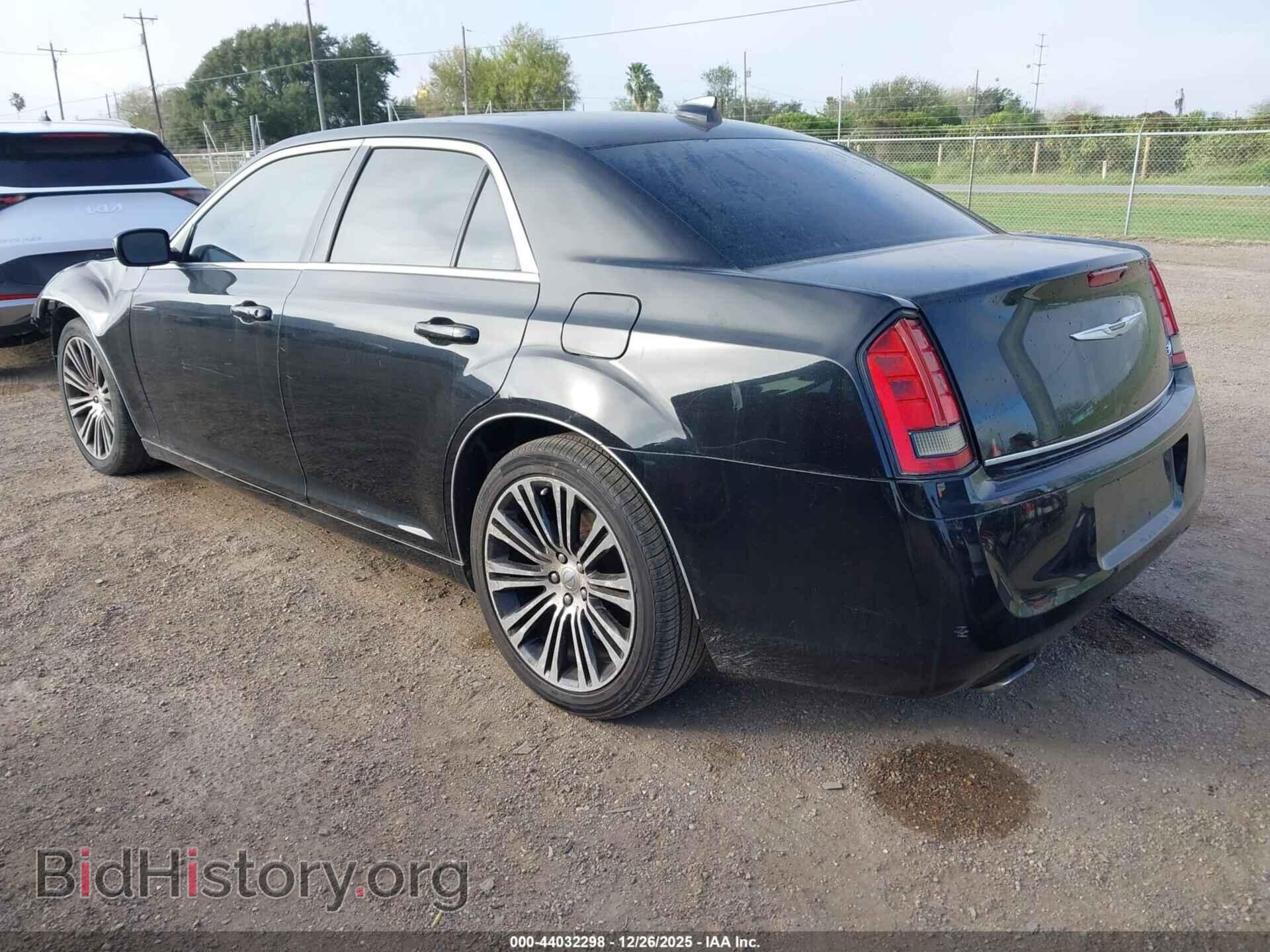 2012 CHRYSLER 300 - VIN: 2C3CCABG2CH188495 - Фото 3