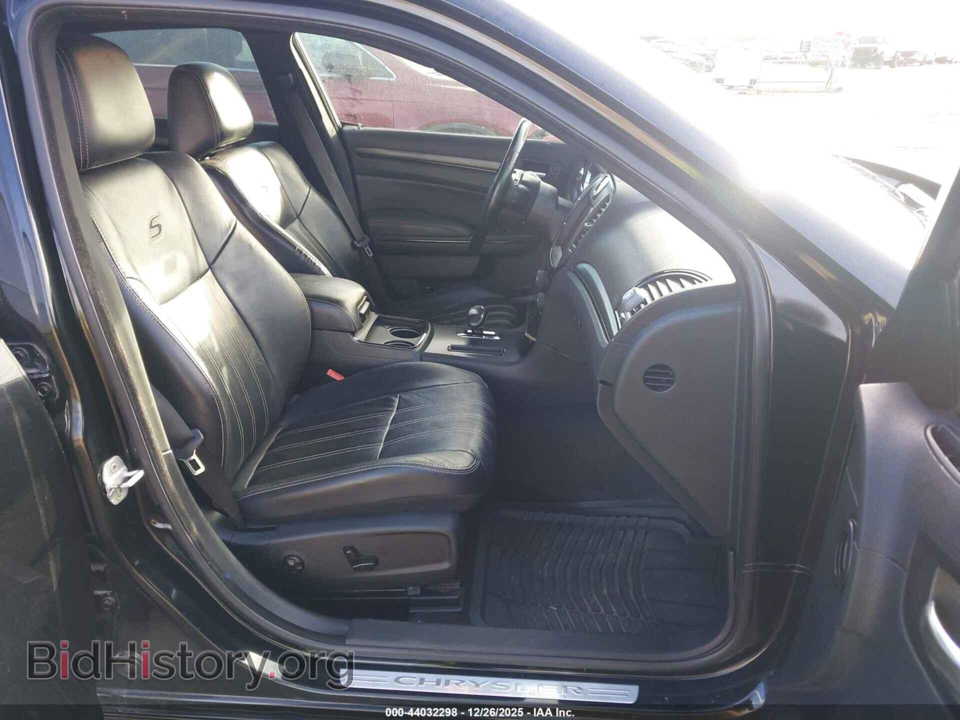 2012 CHRYSLER 300 - VIN: 2C3CCABG2CH188495 - Фото 5