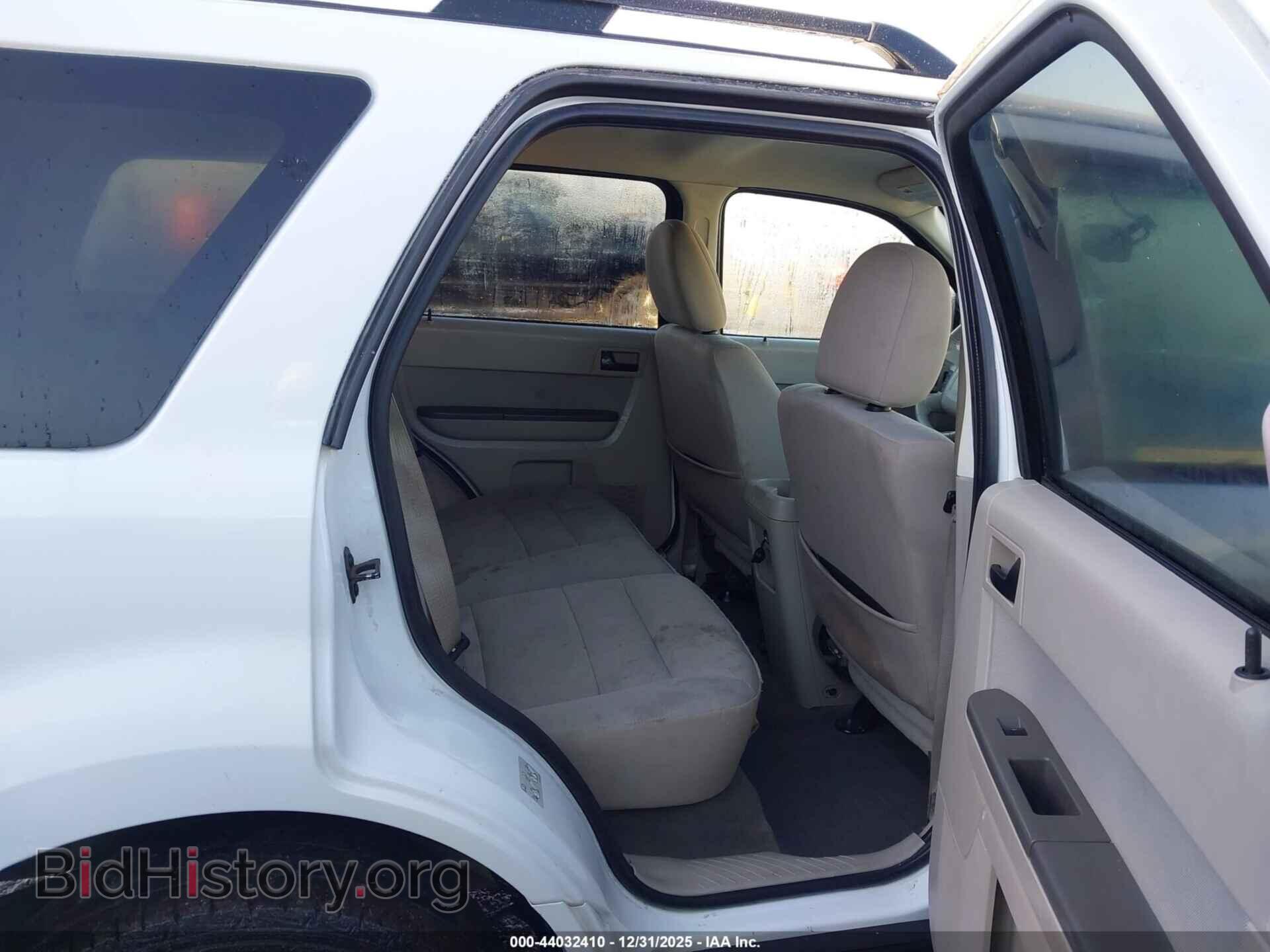2011 FORD ESCAPE - VIN: 1FMCU0DG1BKB79869 - Фото 8