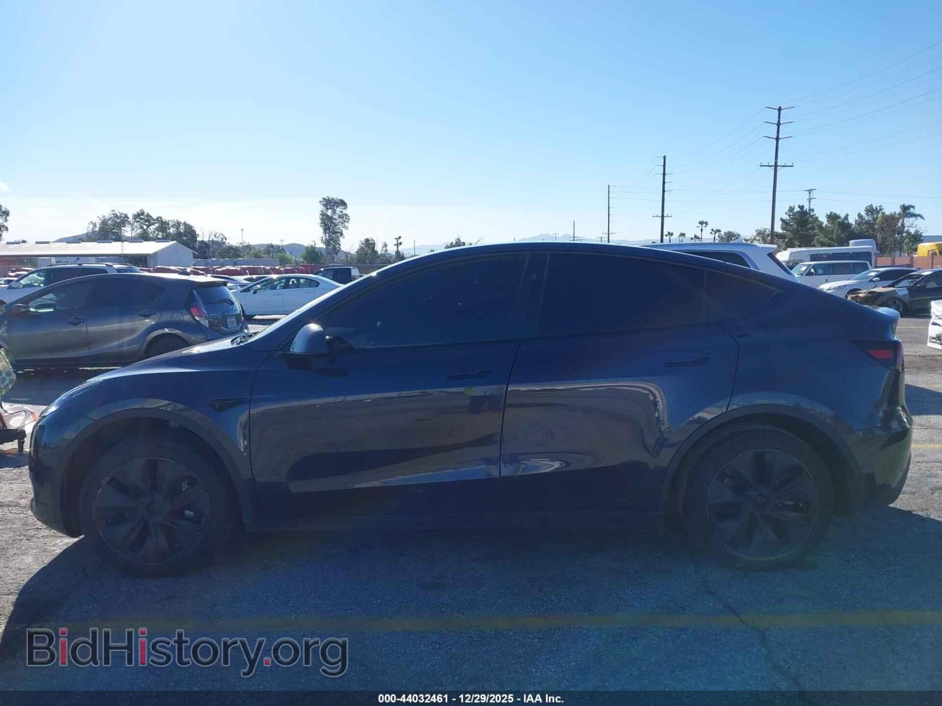 2024 TESLA MODEL Y - VIN: 7SAYGDED2RF116545 - Фото 13