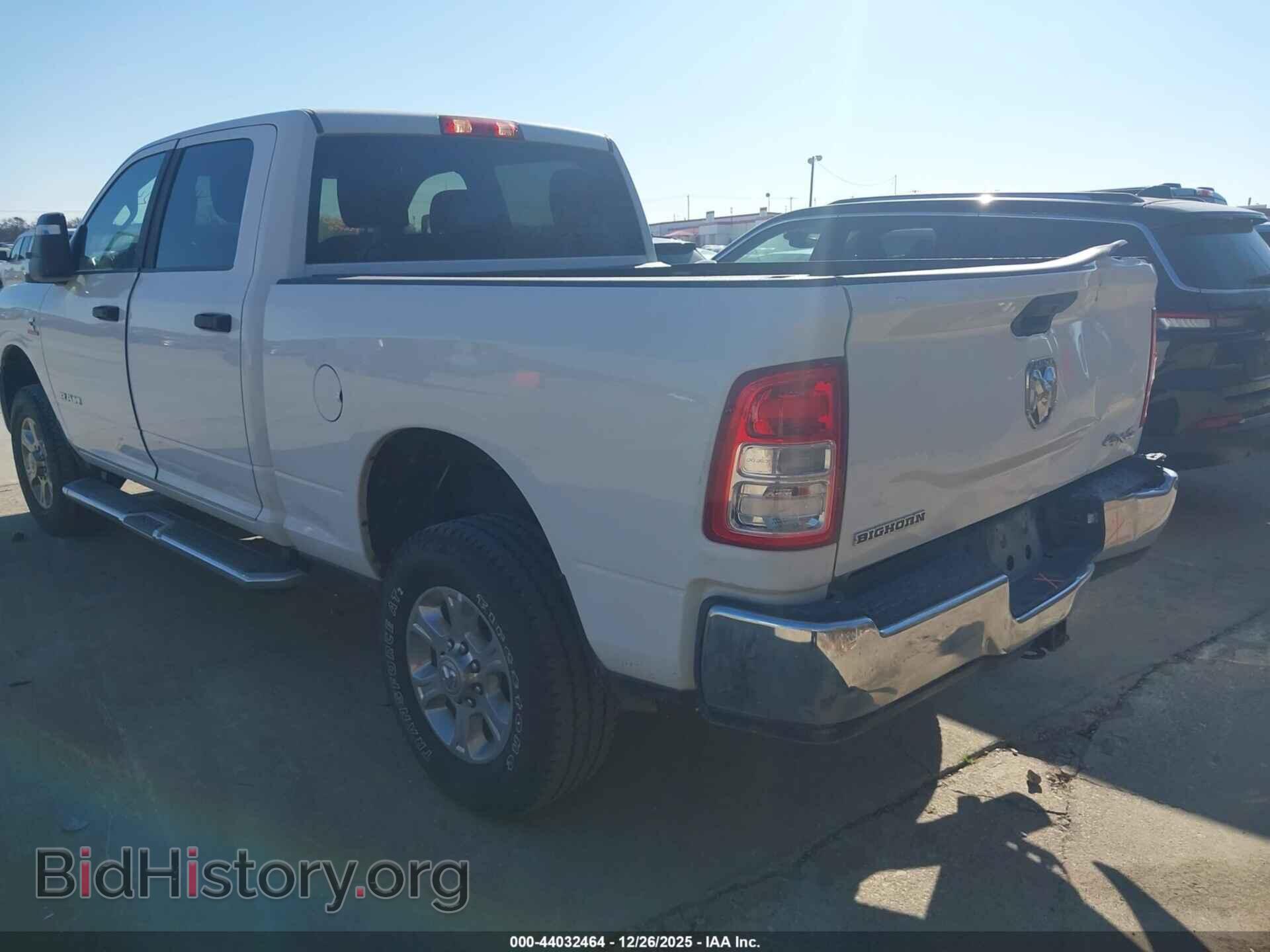 2024 RAM 2500 - VIN: 3C6UR5DLXRG298355 - Фото 3