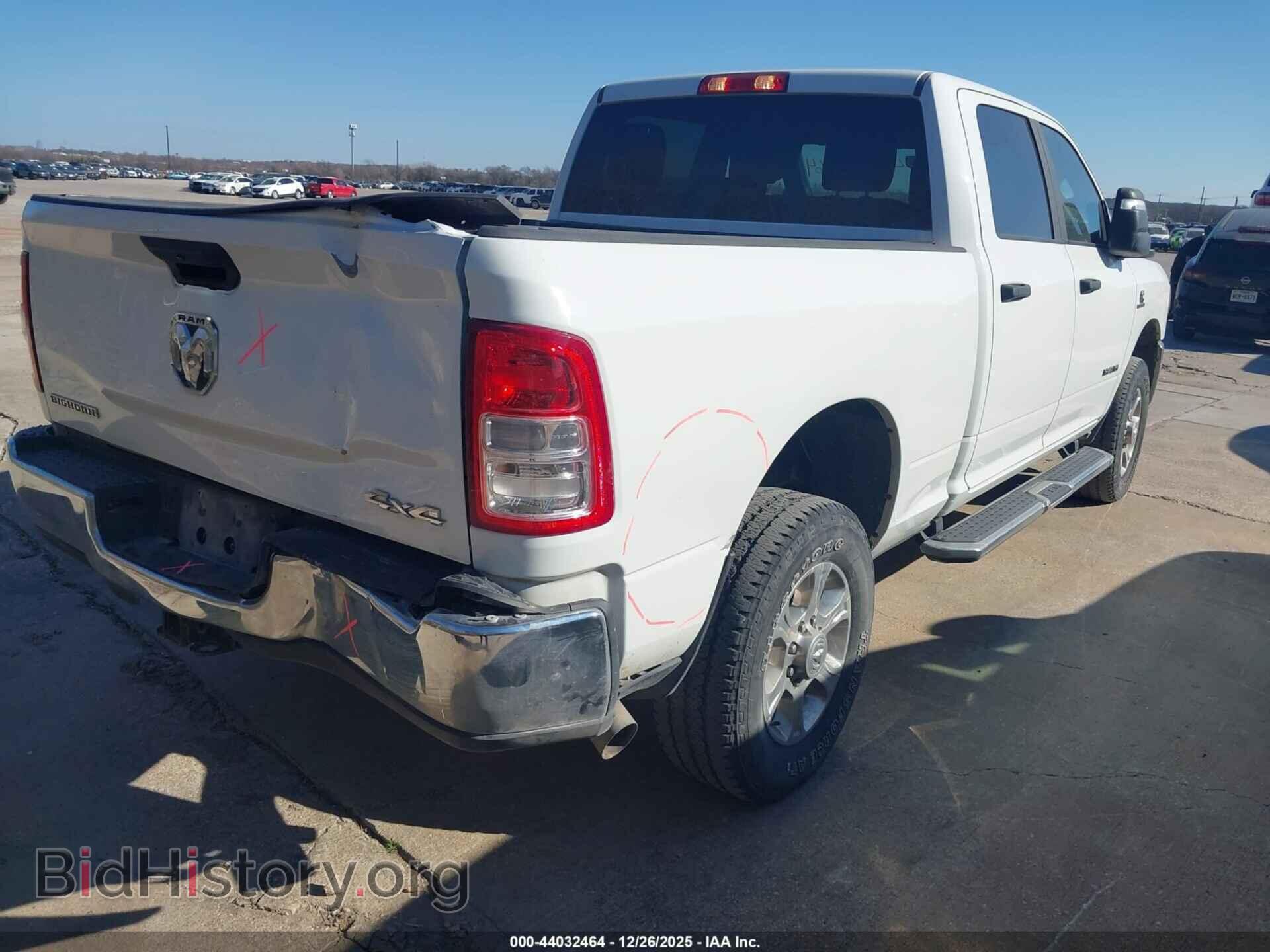 2024 RAM 2500 - VIN: 3C6UR5DLXRG298355 - Фото 4