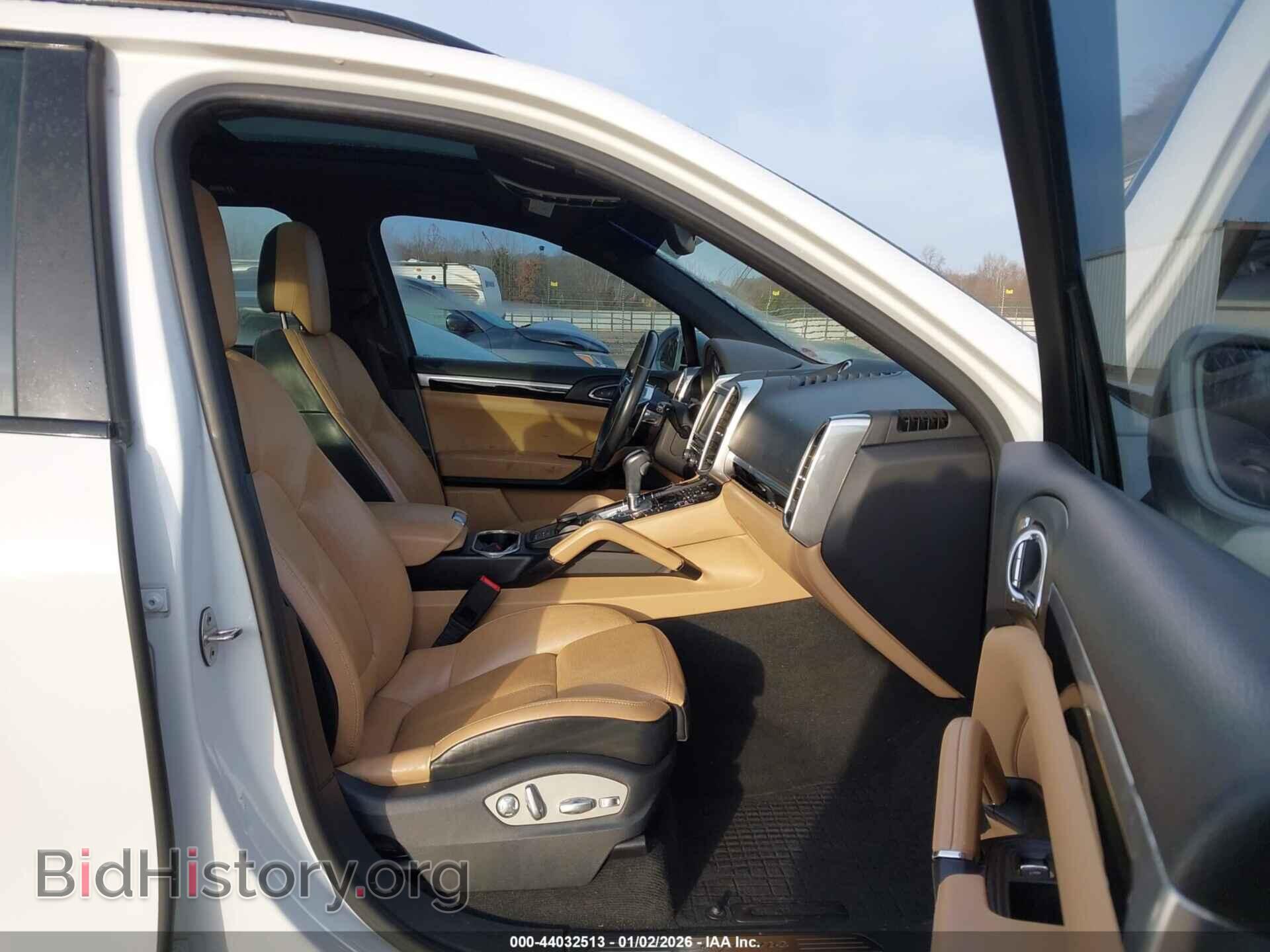 2016 PORSCHE CAYENNE - VIN: WP1AA2A22GLA09738 - Фото 5