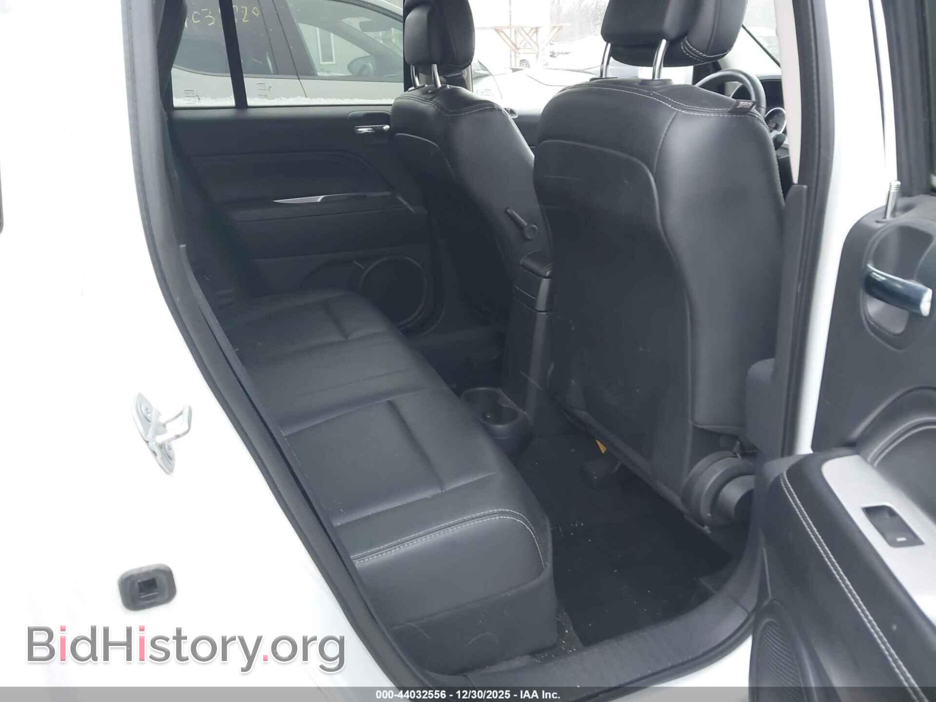 2016 JEEP COMPASS - VIN: 1C4NJCEA6GD590875 - Фото 8