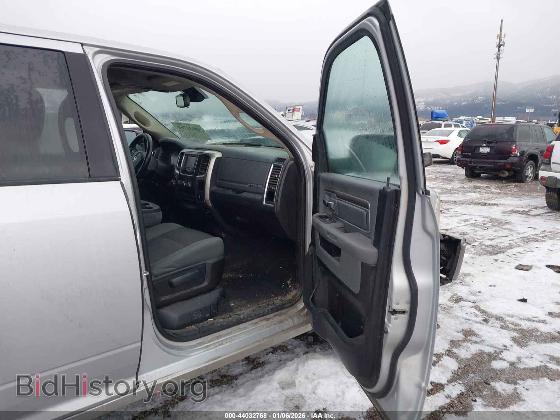 2016 RAM 1500 - VIN: 1C6RR7GT8GS384167 - Фото 5