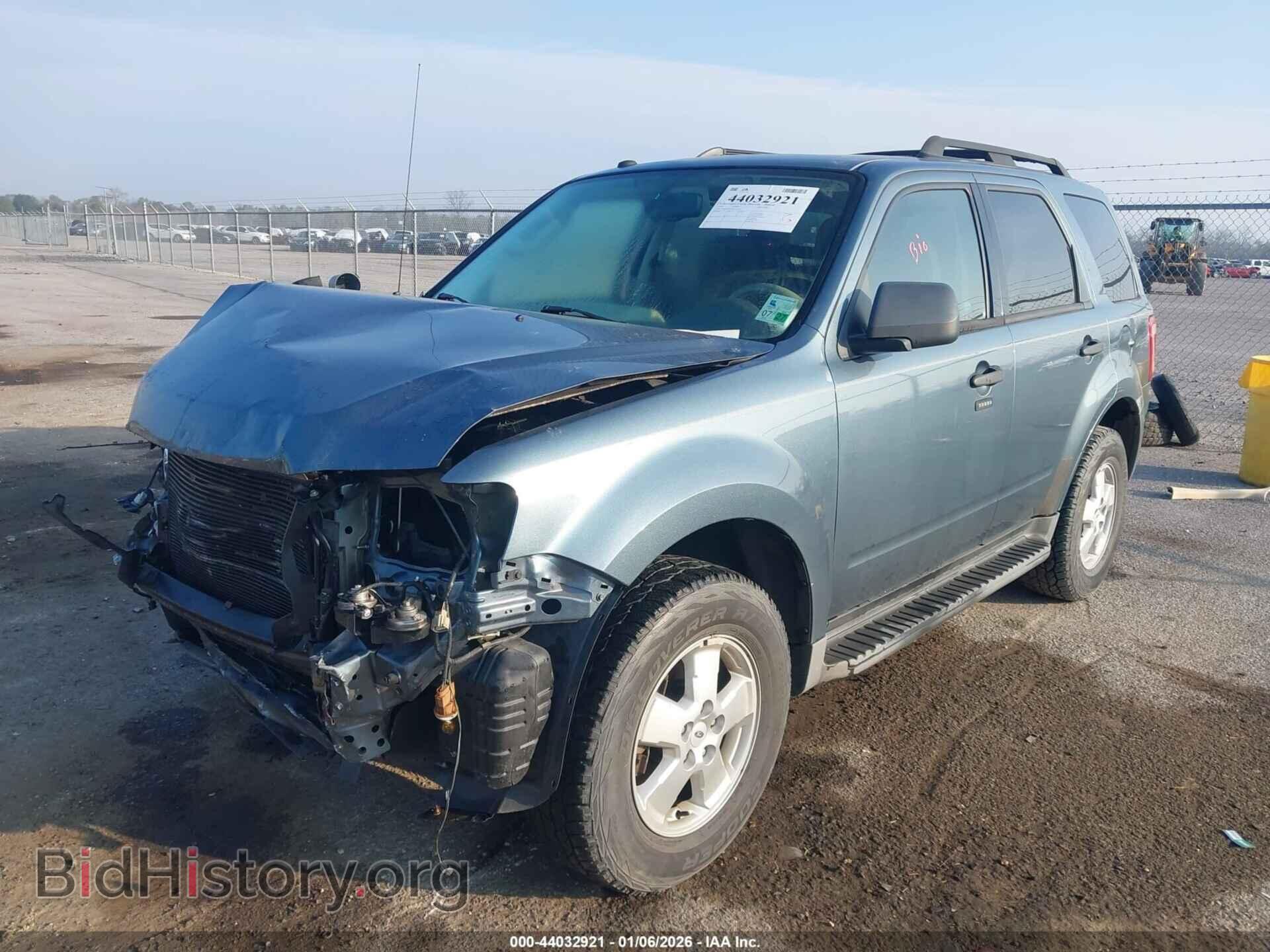 2010 FORD ESCAPE - VIN: 1FMCU0D73AKA13030 - Фото 2