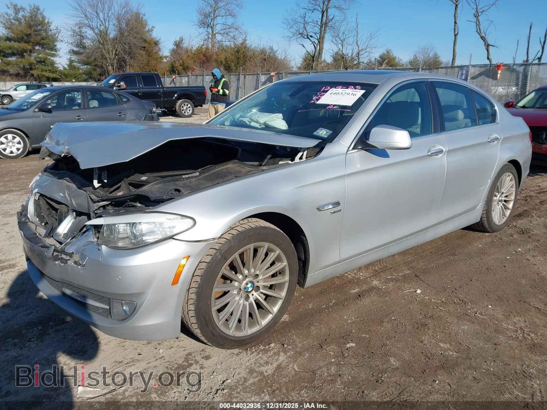 2011 BMW 535I - VIN: WBAFU7C50BC777680 - Фото 2