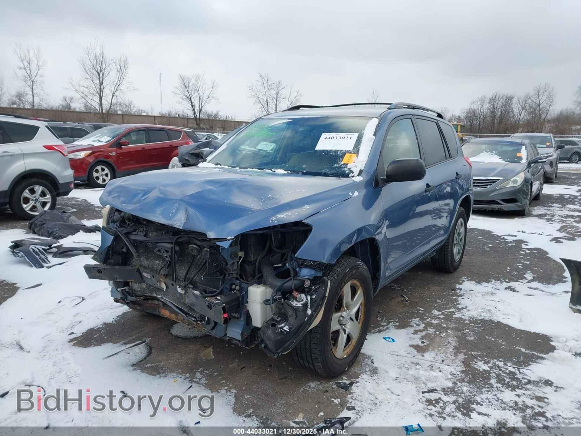 2011 TOYOTA RAV4 - VIN: JTMBF4DV9B5044749 - Фото 2