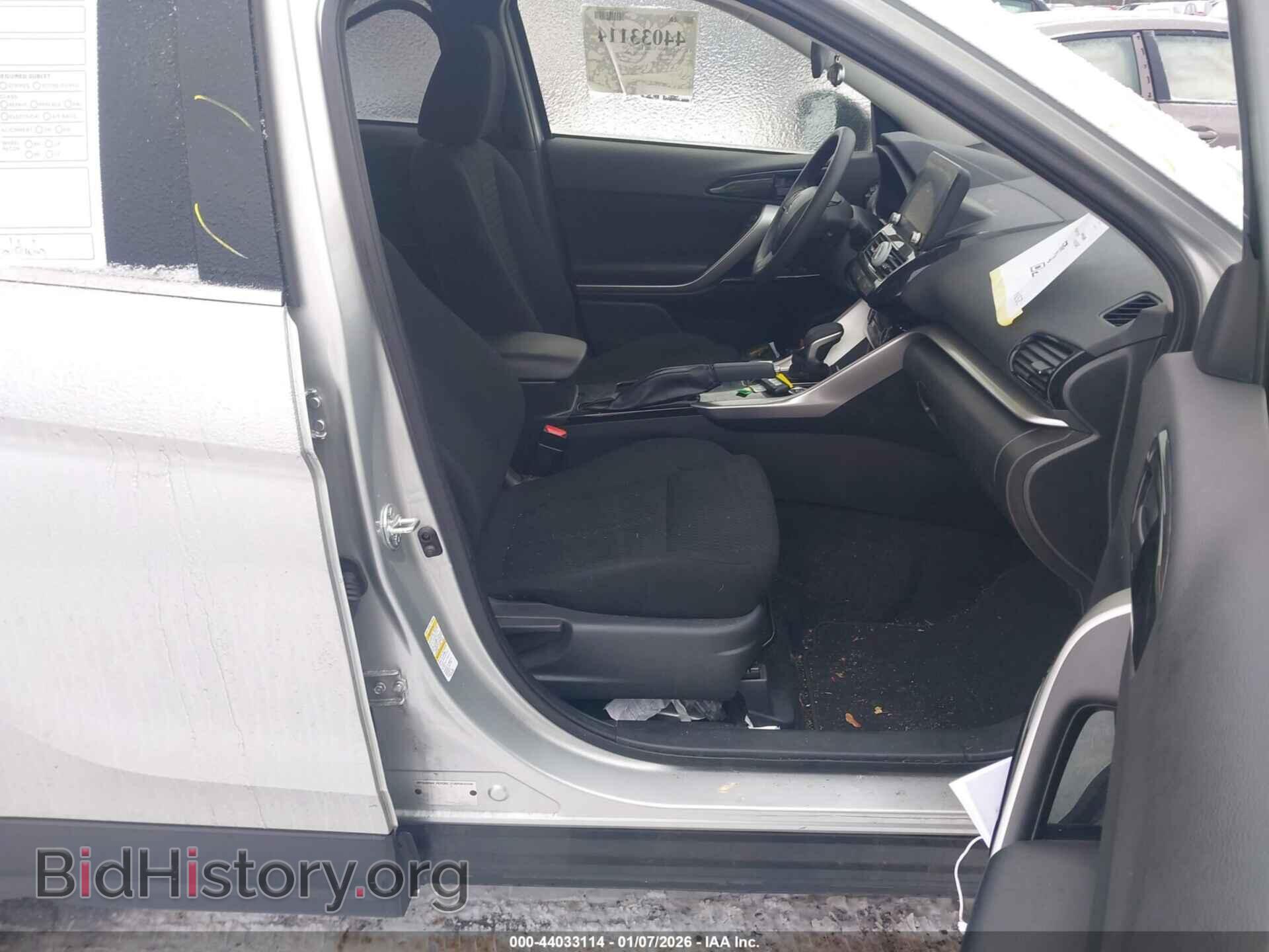 2024 MITSUBISHI ECLIPSE CROSS - VIN: JA4ATVAA4RZ060320 - Фото 5