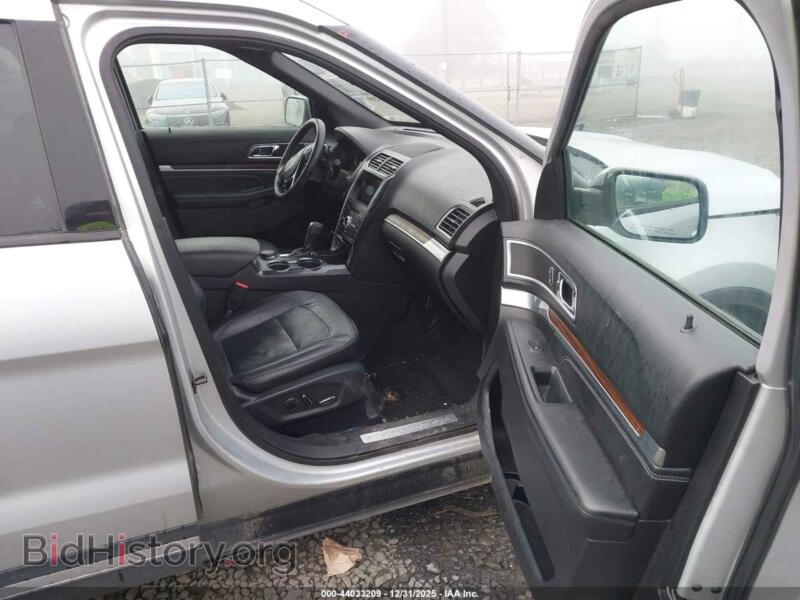2017 Ford EXPLORER (VIN 1FM5K8FH3HGC06259) — photo 5 of 16