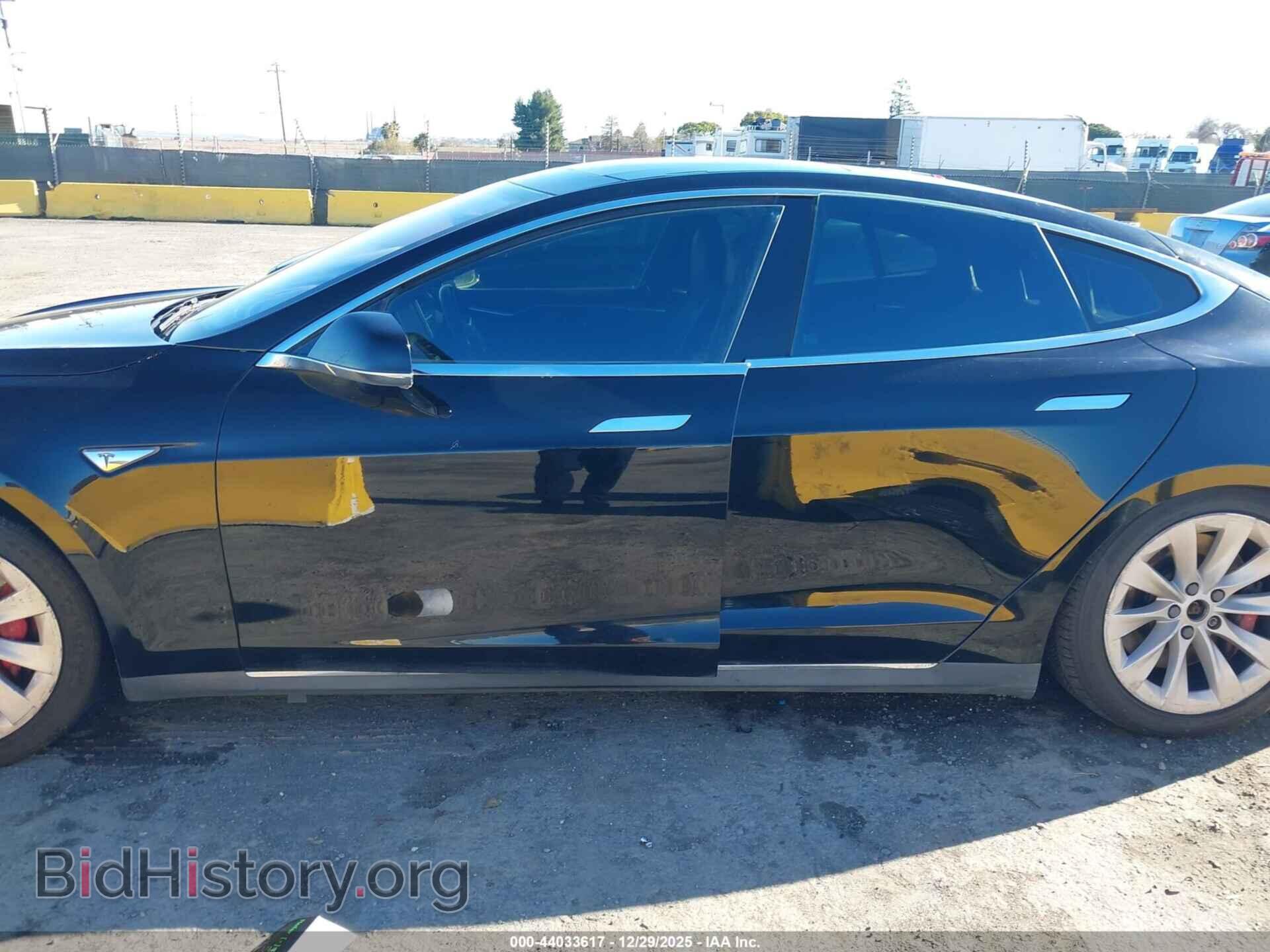 2015 TESLA MODEL S - VIN: 5YJSA1H49FF081609 - Фото 14