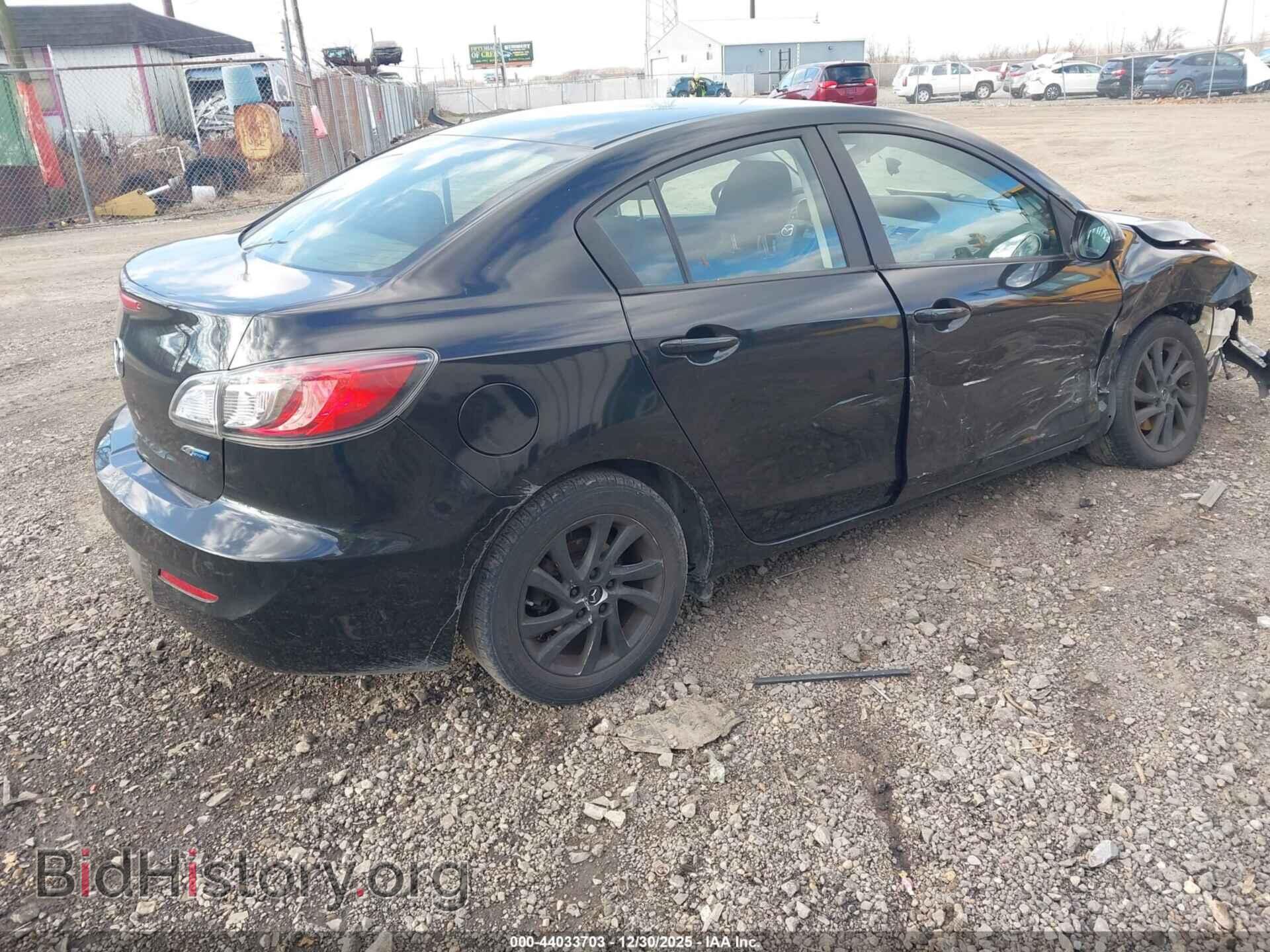 2013 MAZDA MAZDA3 - VIN: JM1BL1VP1D1823743 - Фото 4