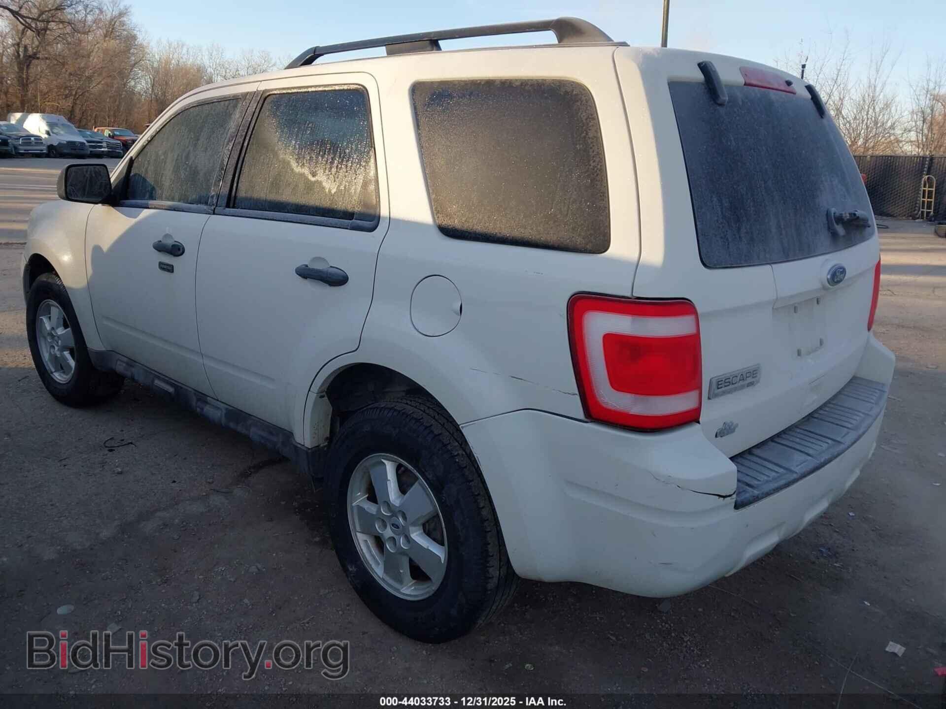 2010 FORD ESCAPE - VIN: 1FMCU0D75AKA14941 - Фото 3