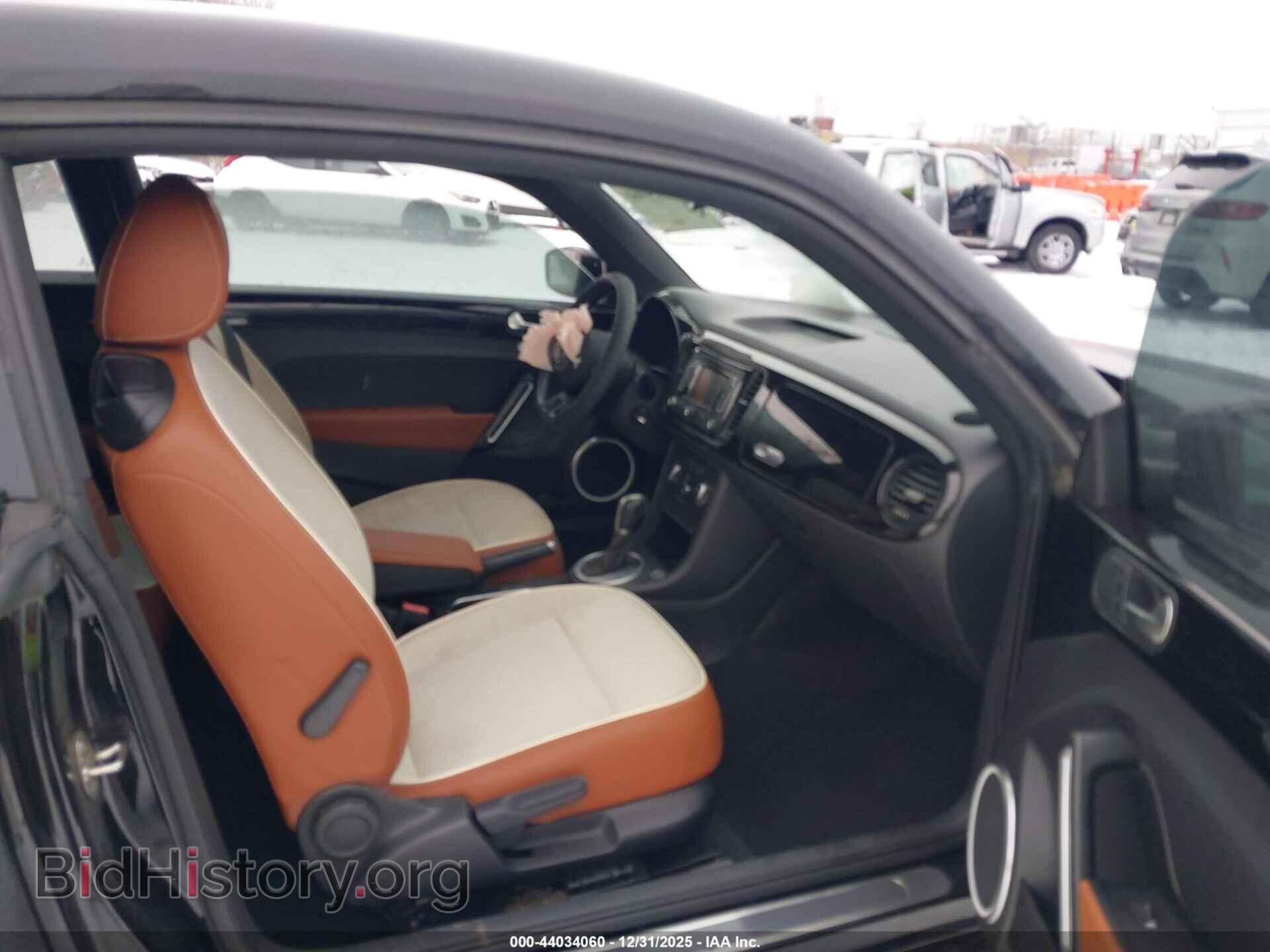 2015 VOLKSWAGEN BEETLE - VIN: 3VWF17AT7FM656126 - Фото 5