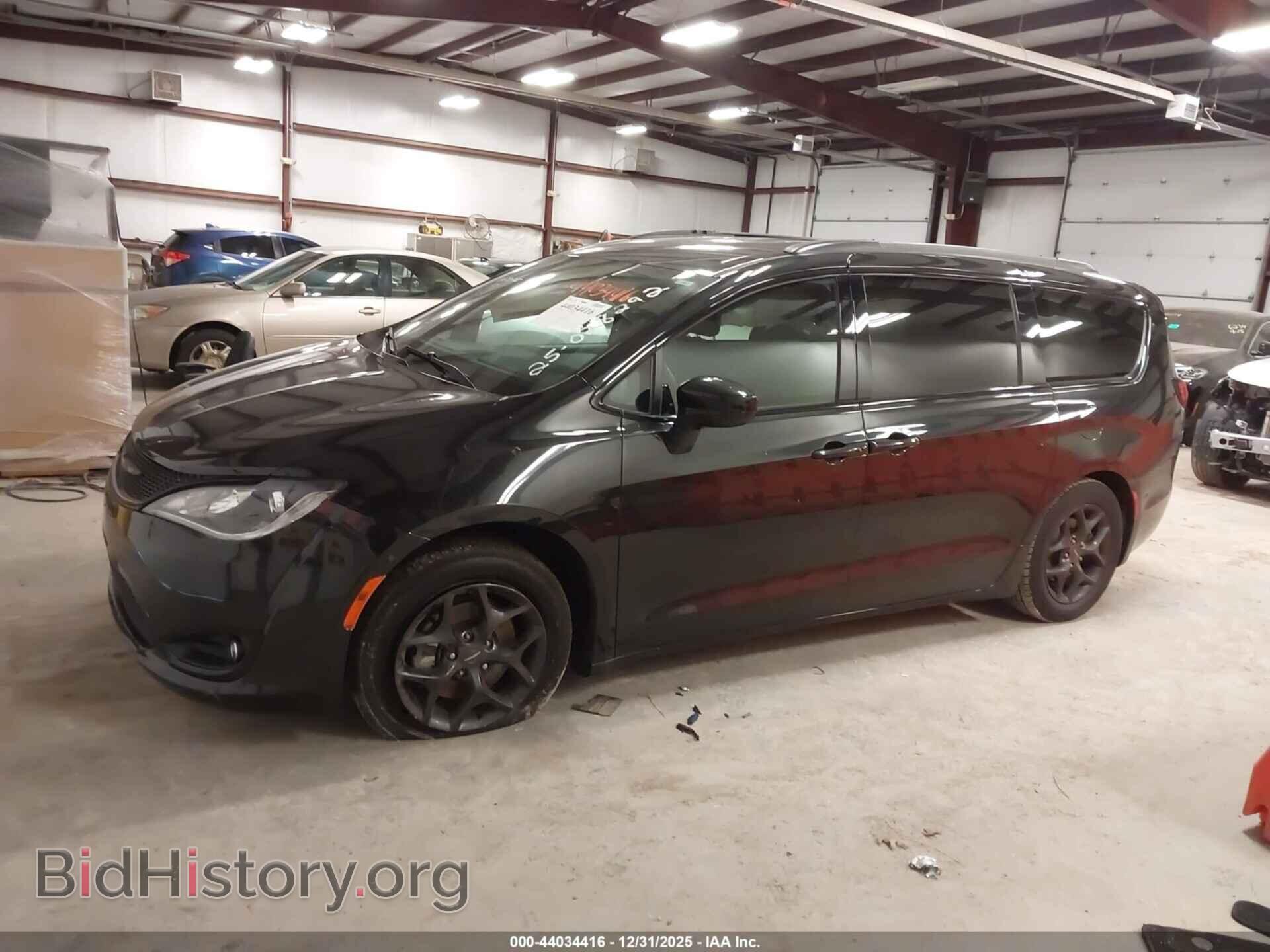 2019 CHRYSLER PACIFICA - VIN: 2C4RC1FGXKR567124 - Фото 14
