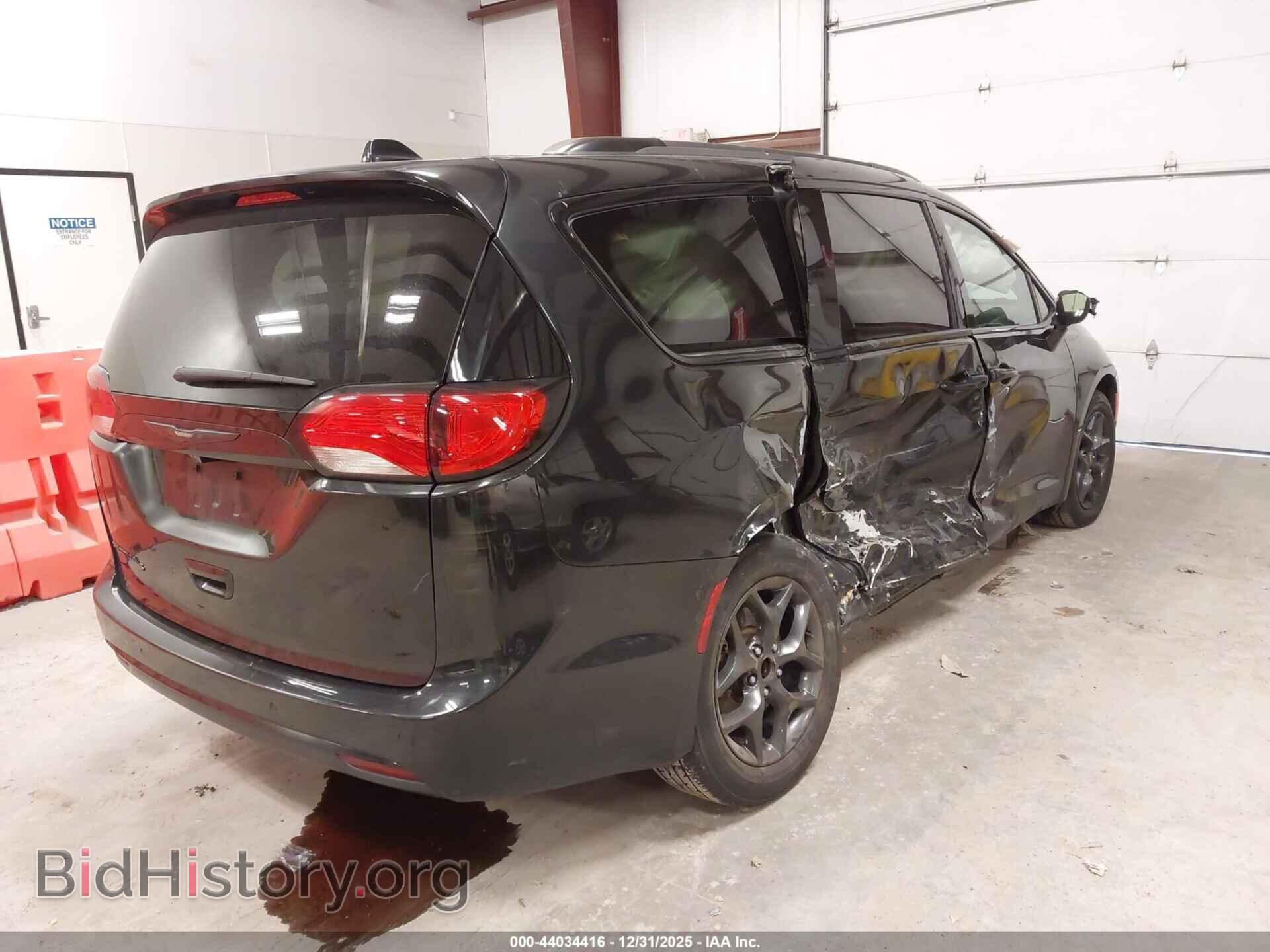 2019 CHRYSLER PACIFICA - VIN: 2C4RC1FGXKR567124 - Фото 4