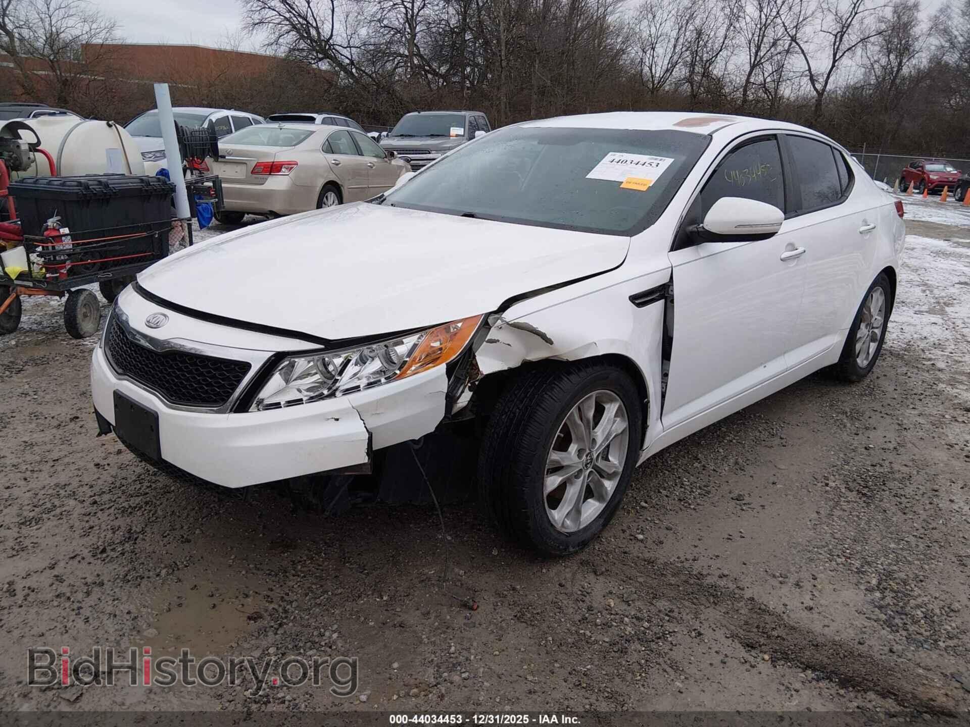2011 KIA OPTIMA - VIN: KNAGN4A70B5082575 - Photo 2