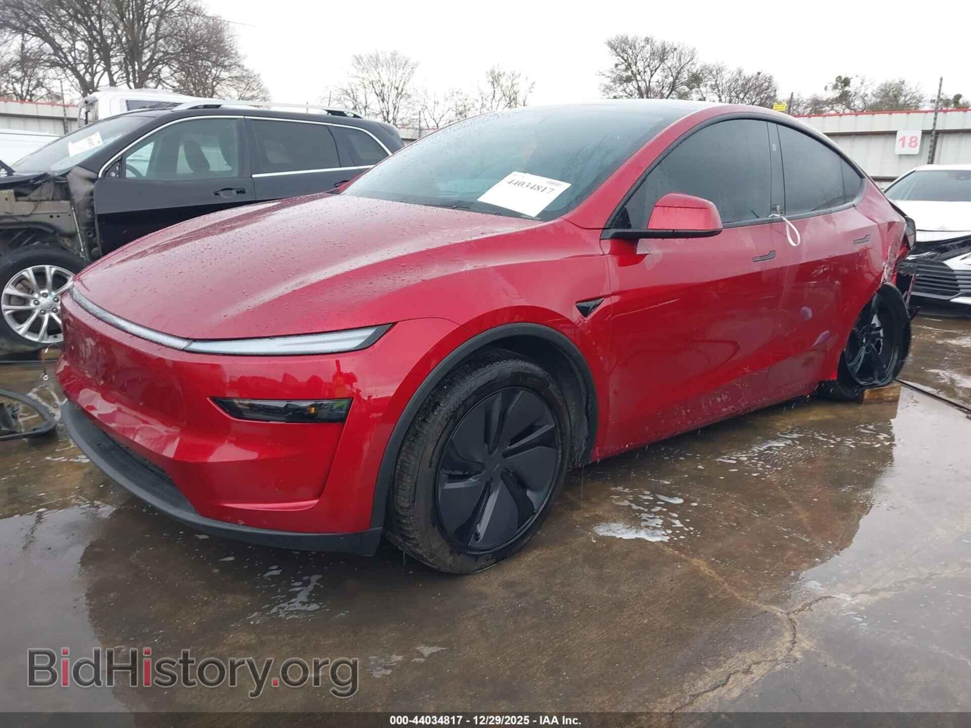 2026 TESLA MODEL Y - VIN: 7SAYGDEEXTA397247 - Фото 2