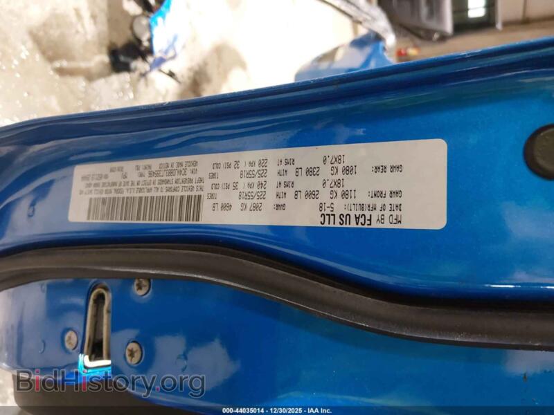 2018 Jeep COMPASS (VIN 3C4NJDBB3JT395496) — фото 9 из 16