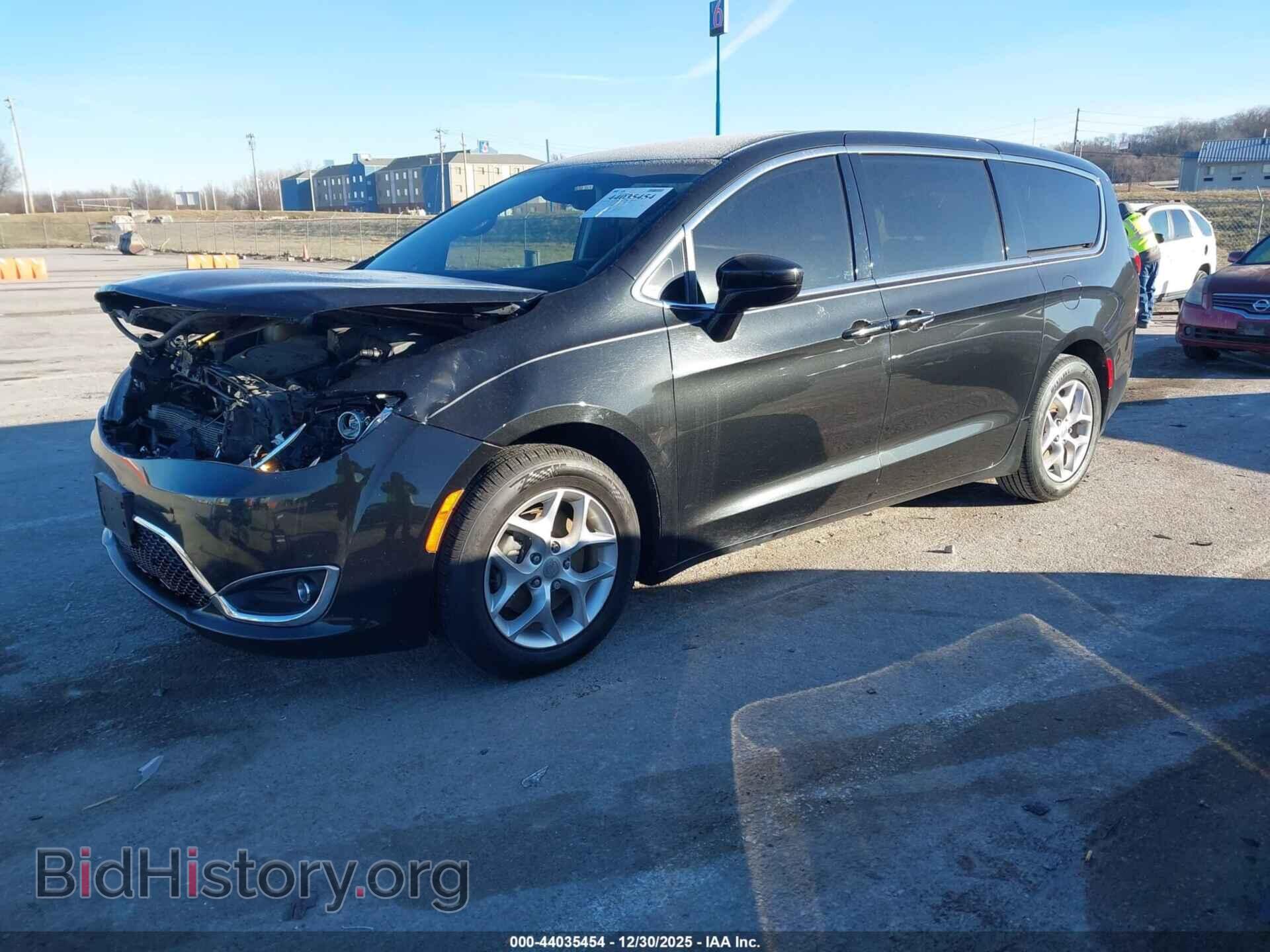 2019 CHRYSLER PACIFICA - VIN: 2C4RC1FG7KR681386 - Photo 2