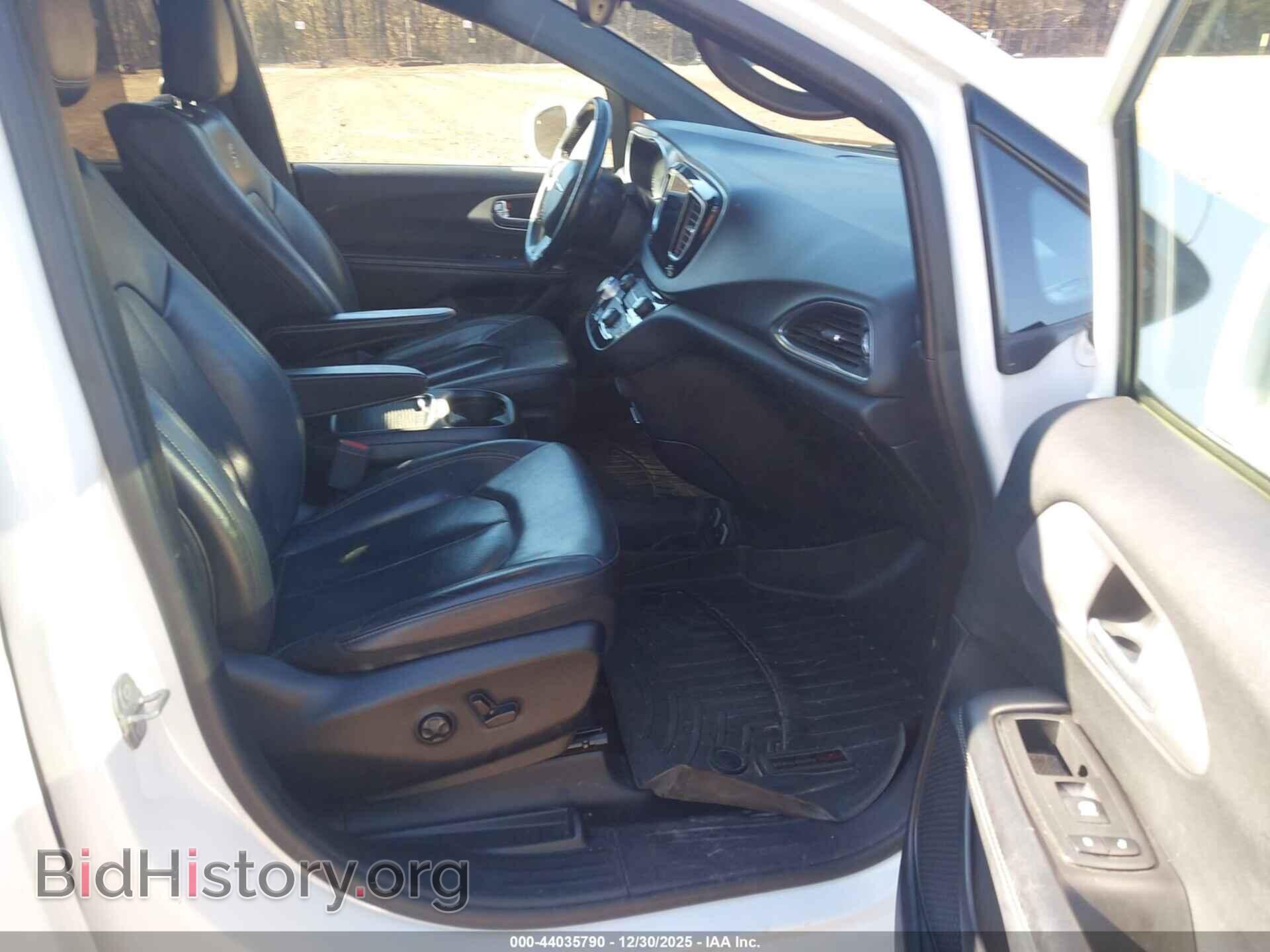 2019 CHRYSLER PACIFICA - VIN: 2C4RC1EG4KR617677 - Фото 5