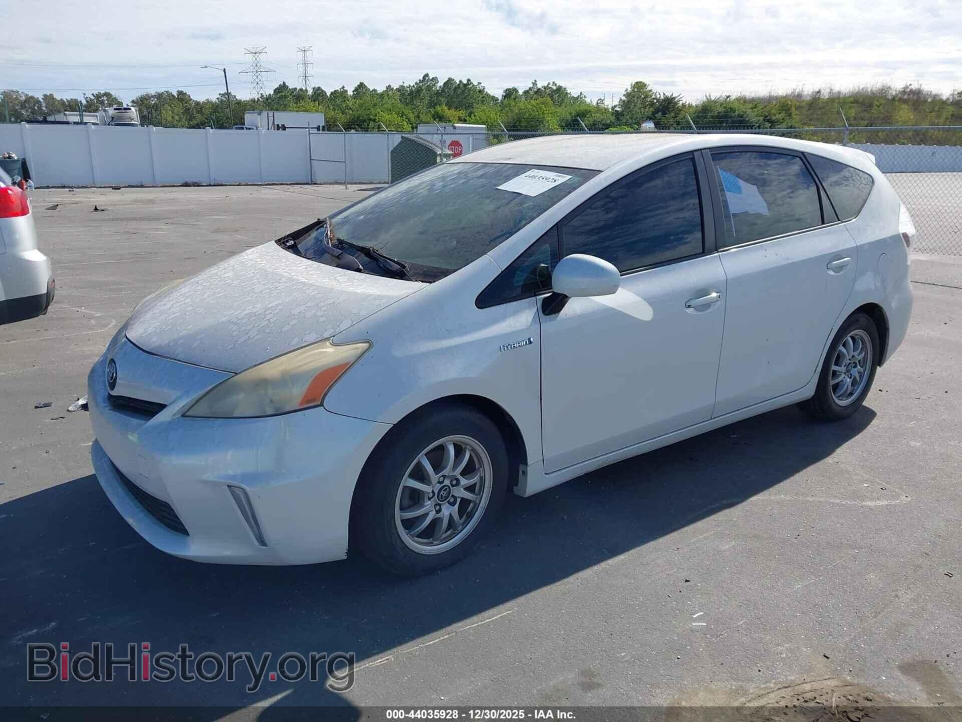 2012 TOYOTA PRIUS V - VIN: JTDZN3EU9C3072873 - Фото 2