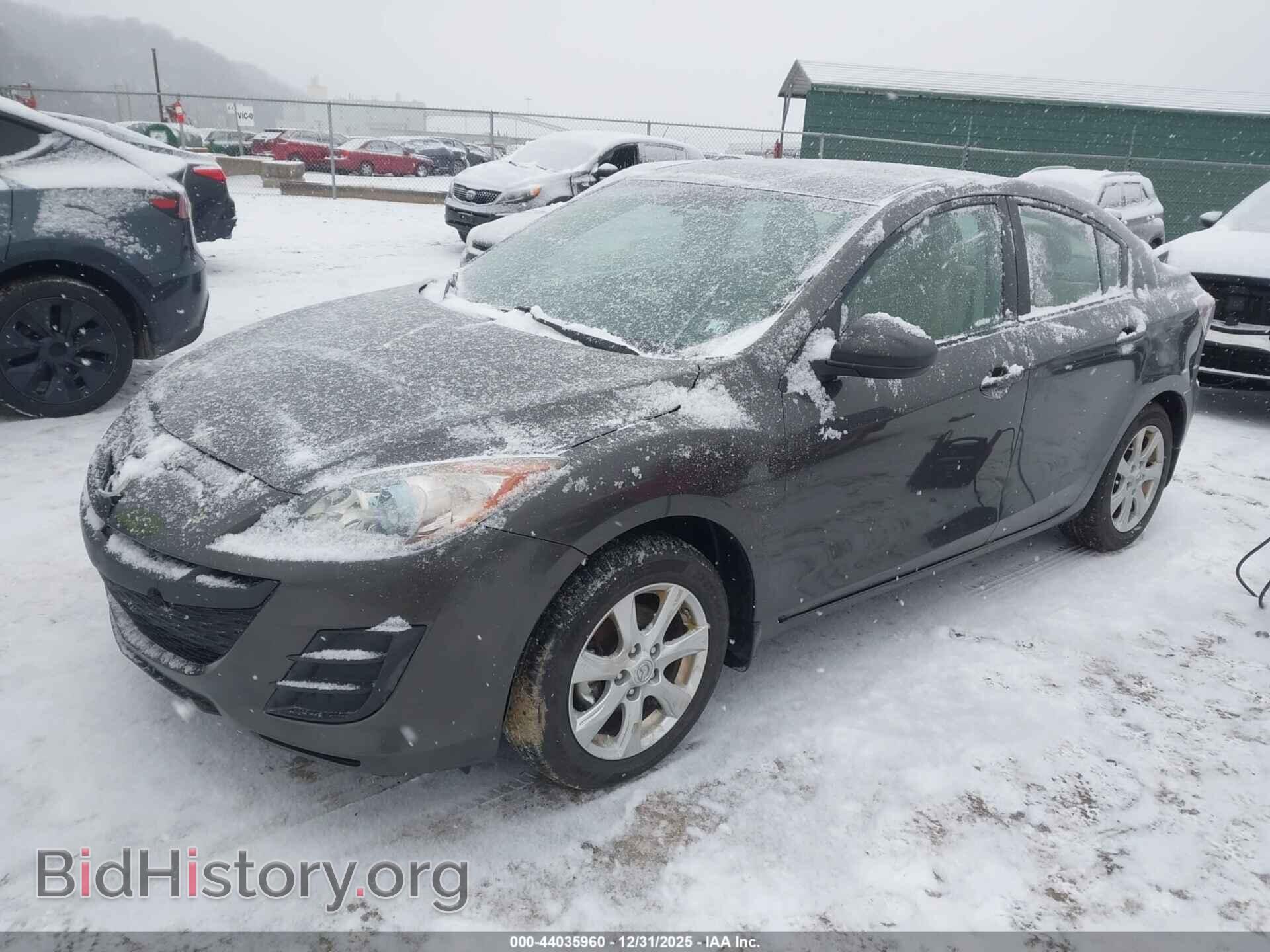 2011 MAZDA MAZDA3 - VIN: JM1BL1VG7B1365784 - Фото 2