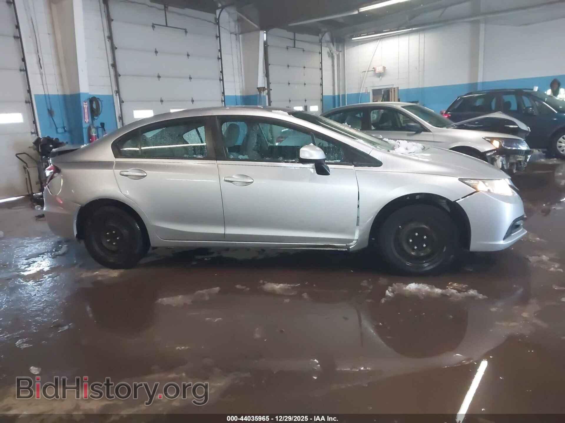 2013 HONDA CIVIC - VIN: 19XFB2F51DE252498 - Фото 13