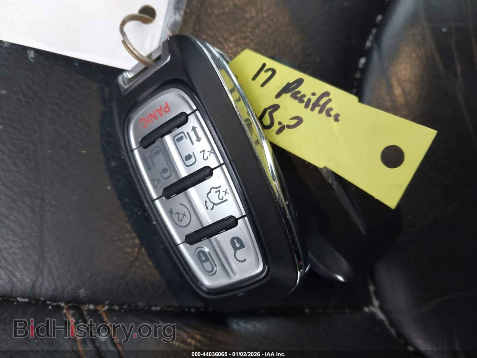 2017 CHRYSLER PACIFICA - VIN: 2C4RC1BG7HR506750 - Фото 11