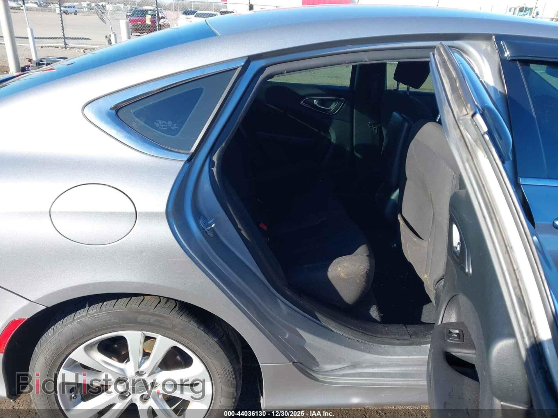 2016 CHRYSLER 200 - VIN: 1C3CCCAB4GN133481 - Фото 8