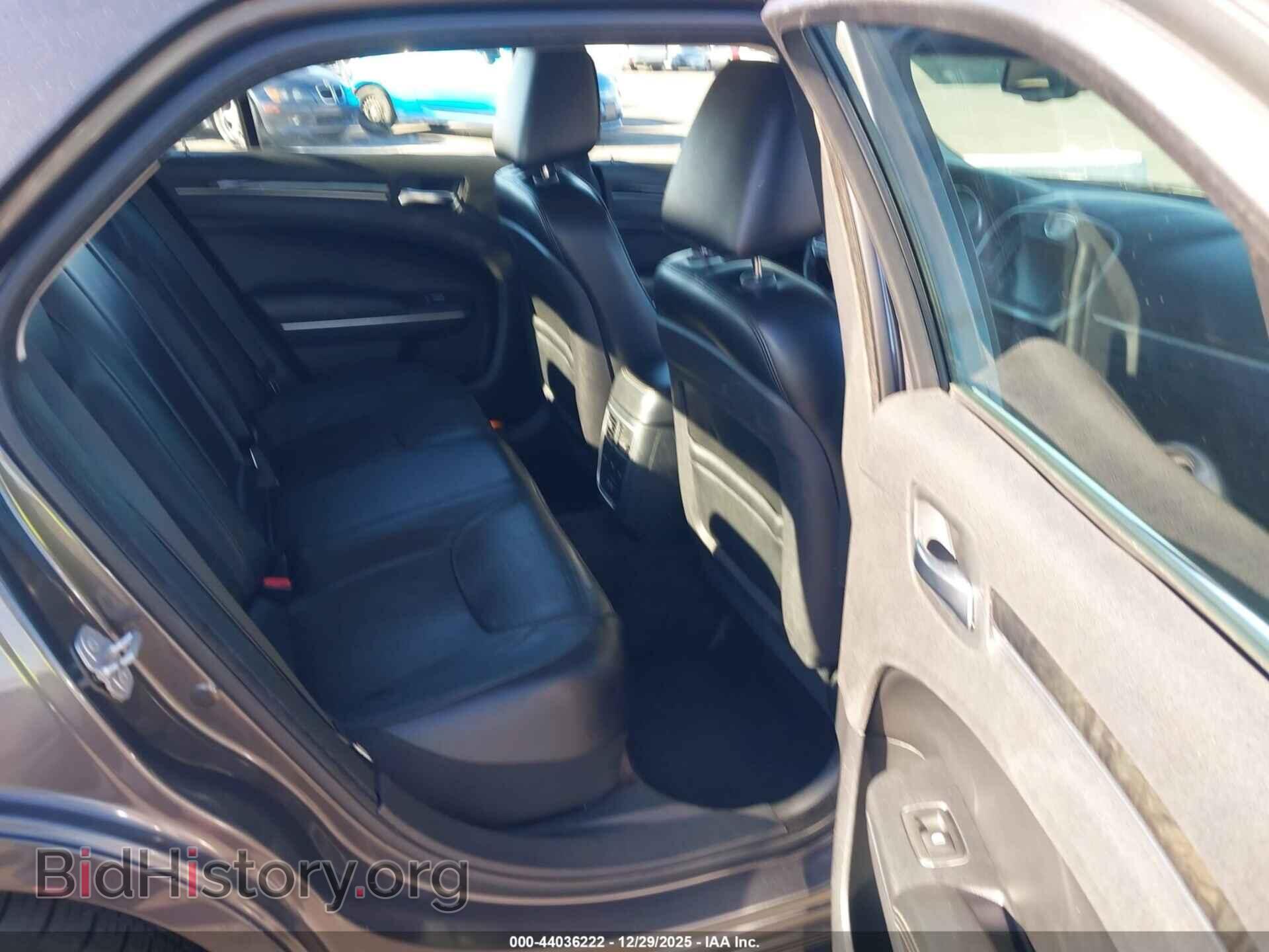 2016 CHRYSLER 300C - VIN: 2C3CCAEG3GH248222 - Photo 8