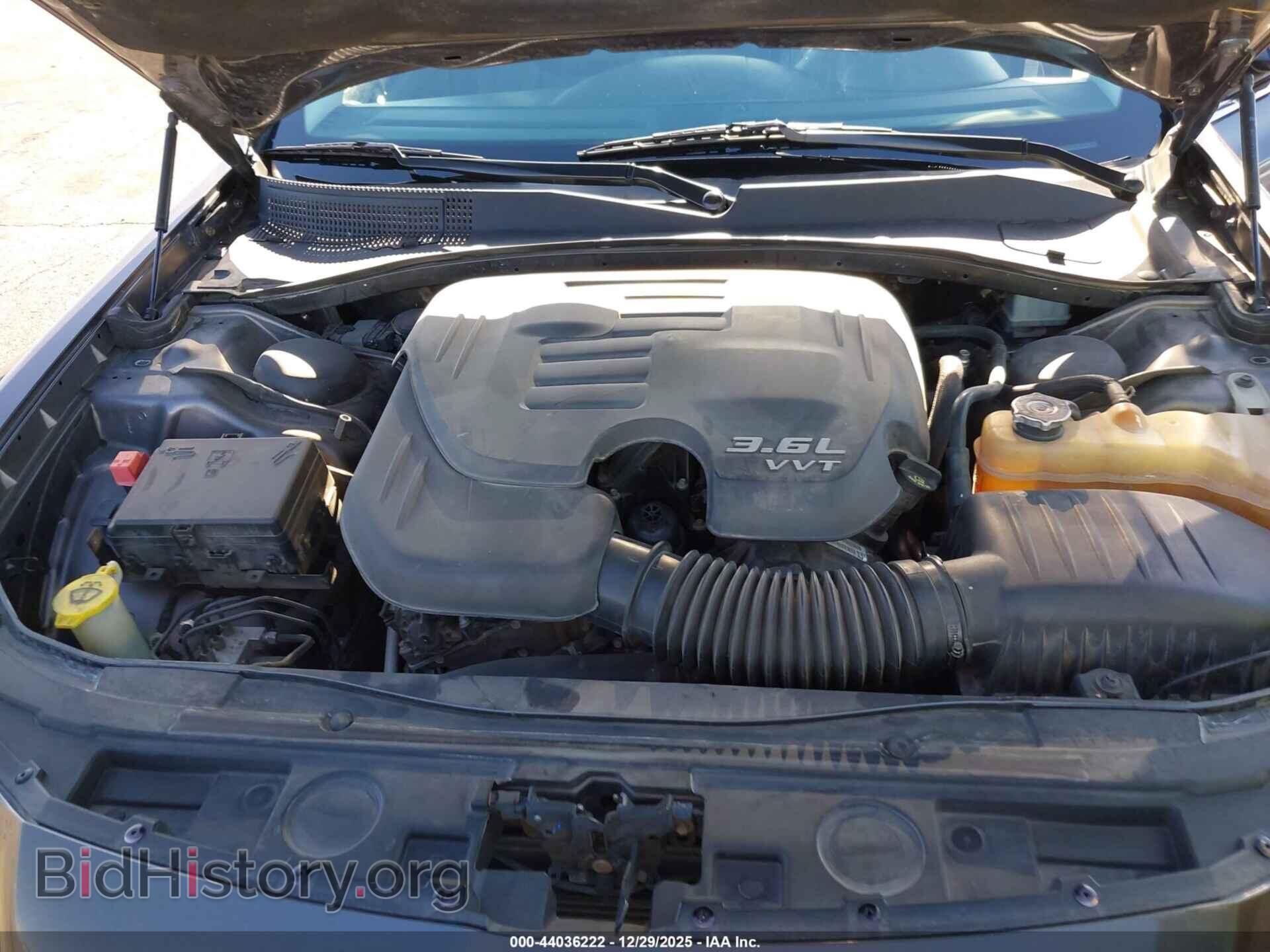 2016 CHRYSLER 300C - VIN: 2C3CCAEG3GH248222 - Photo 10